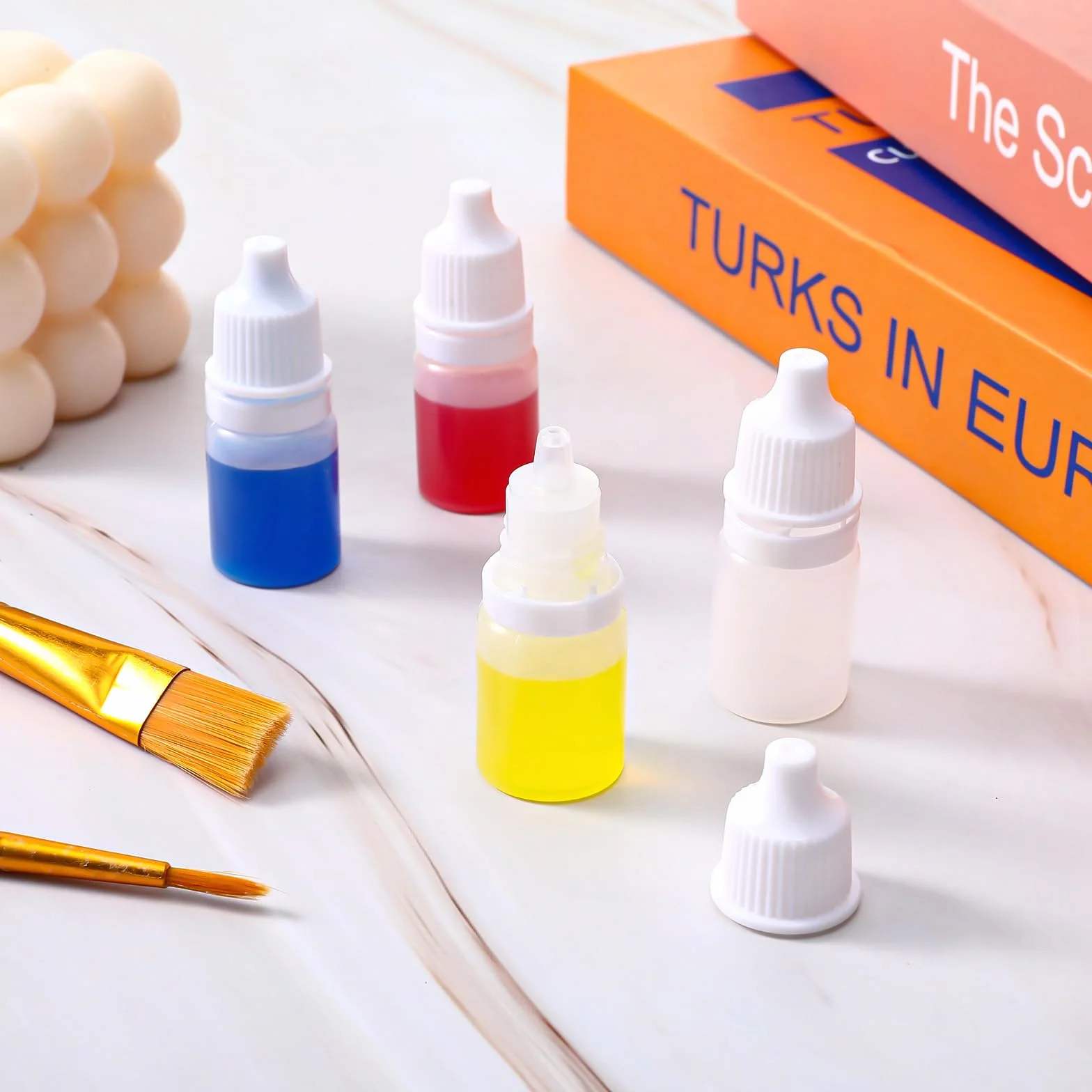 Plastikowa butelka ściskana 5ml z kroplomierzem, pusta butelka z pipetą do oczu