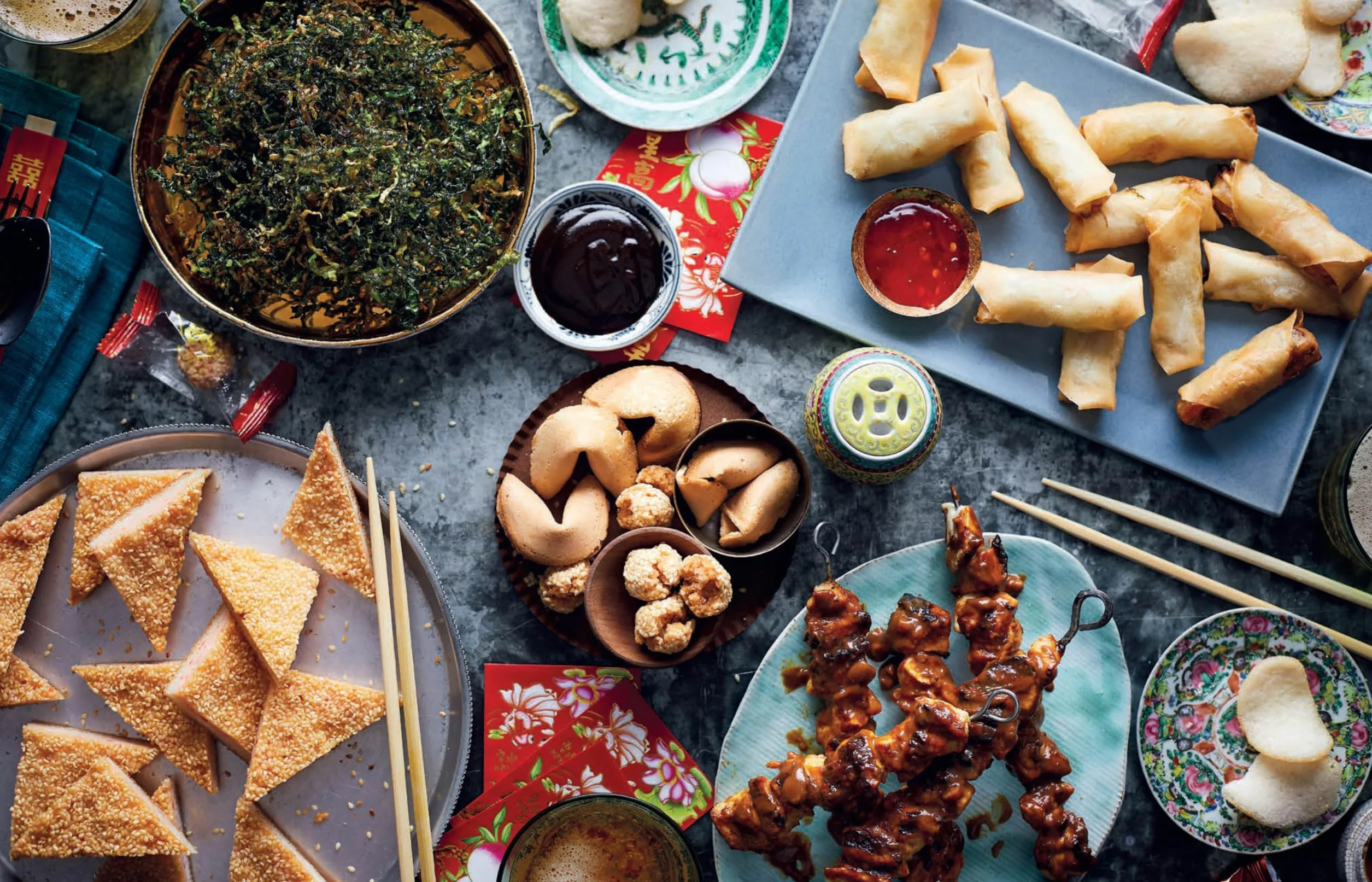 Chinese Takeaway Cookbook: From Chop Suey to Sweet 'n' Sour, Over 70 Recipes to Re-create Your Favourites