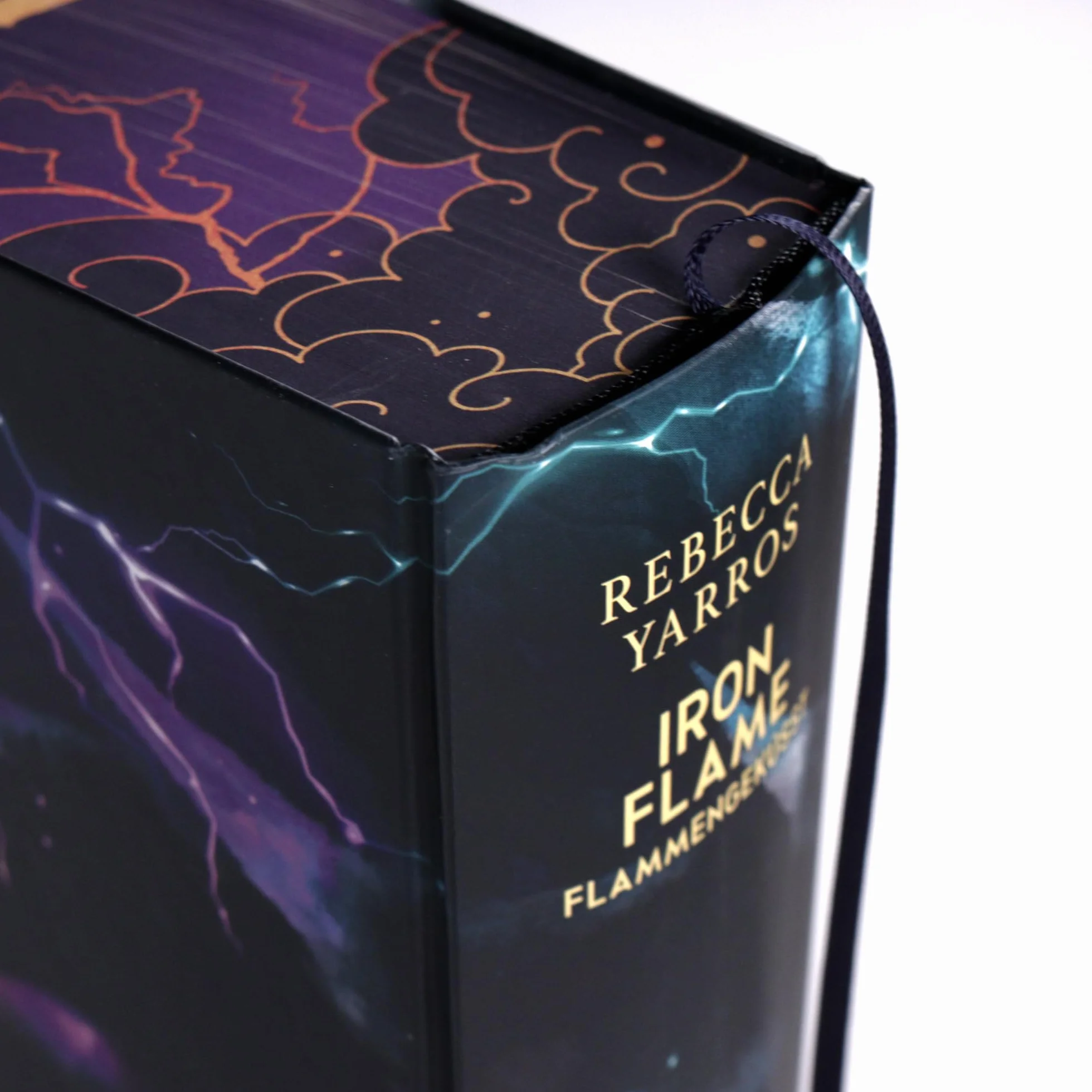 Iron Flame – Flammengeküsst: Deluxe-Ausgabe mit Farbschnitt Roman 2 Fourth Wing