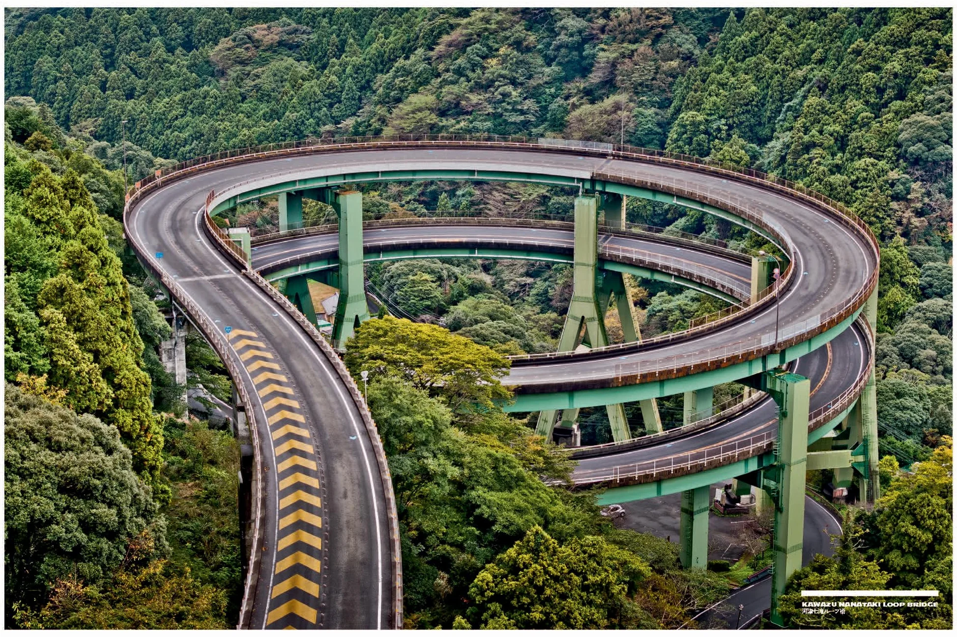 Curves: Japan: Volume 25