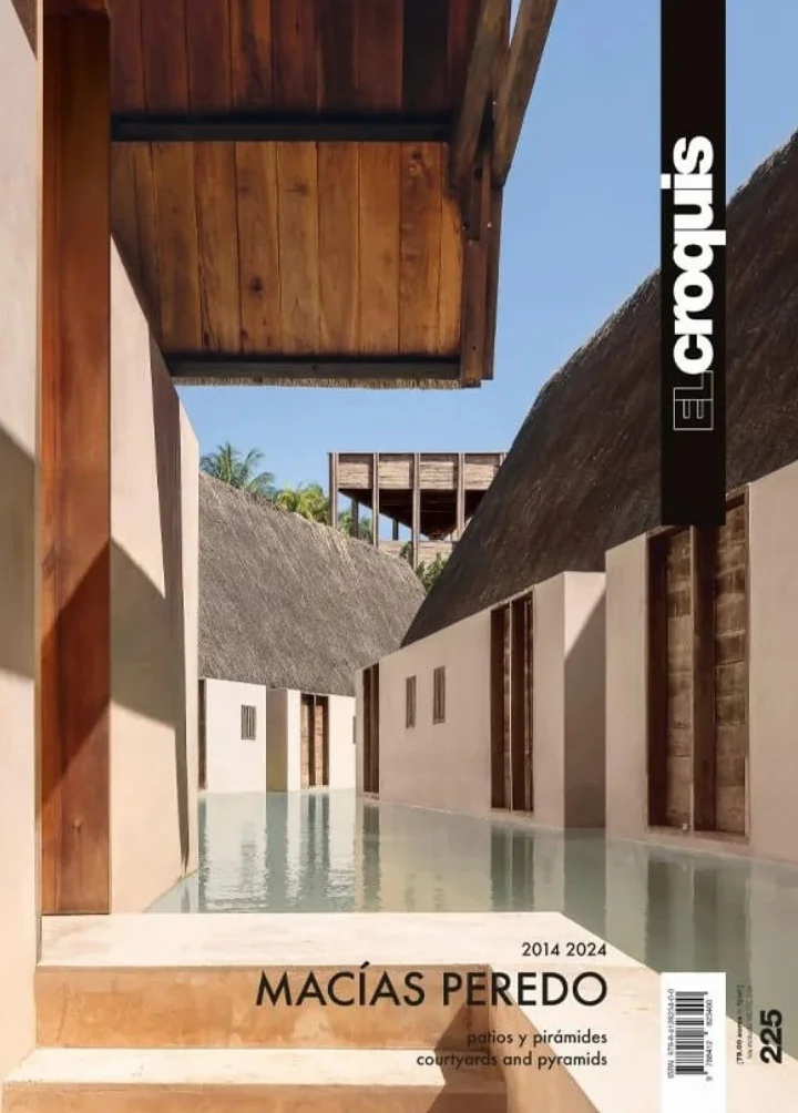 MACÍAS PEREDO 2014 - 2024: Patios y Pirámides - Courtyards and Pyramids