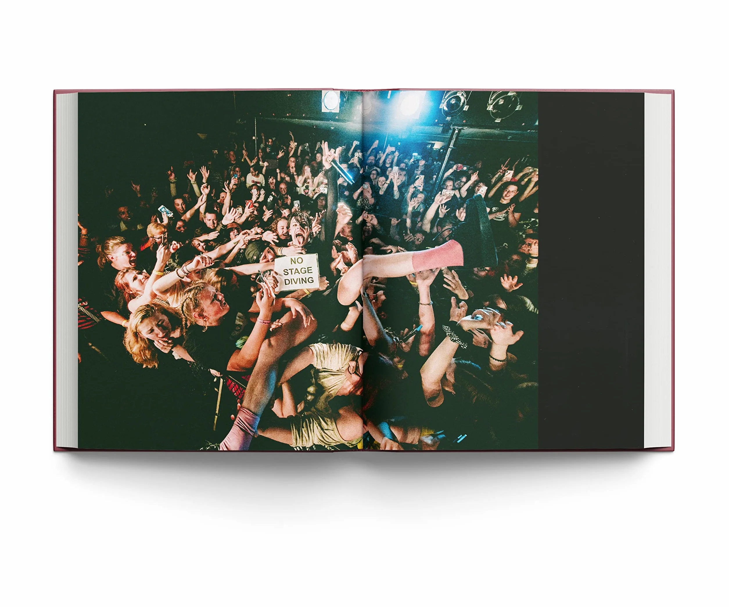 All My Friends Have Deserted Photos of Yungblud by Tom Pallant /anglais