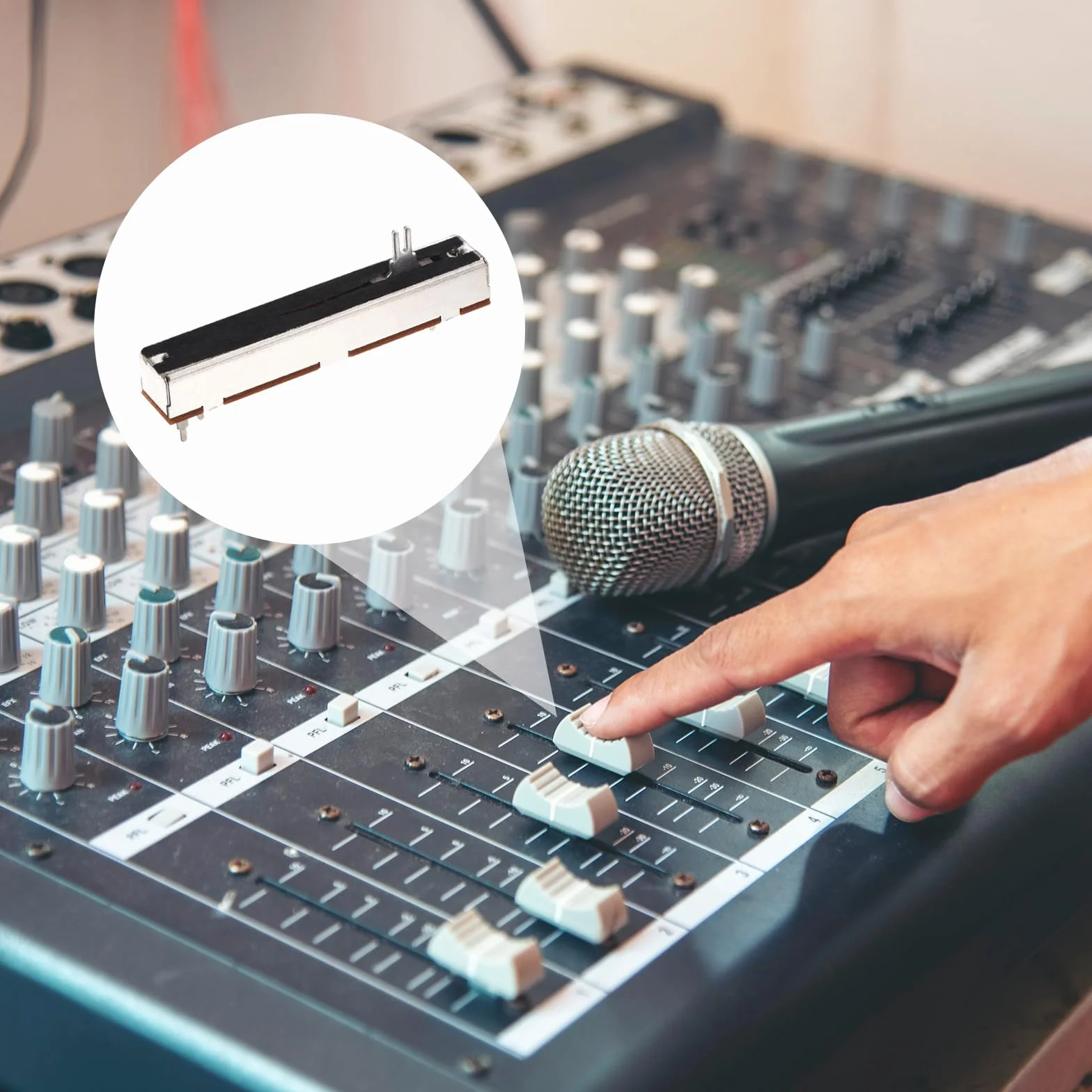 QUARKZMAN 2 sztuki prosty podwójny liniowy suwak potencjometr 6 pin B100Kx2 60 mm (dł.) 45 mm skok 4 x 10 mm uchwyt Fader zmienne rezystory mikser potencjometr elektroniczny do ściemniania