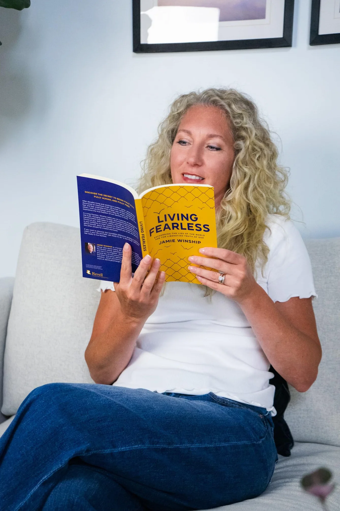 Living Fearless: Exchanging the Lies of the World for the Liberating Truth of God
