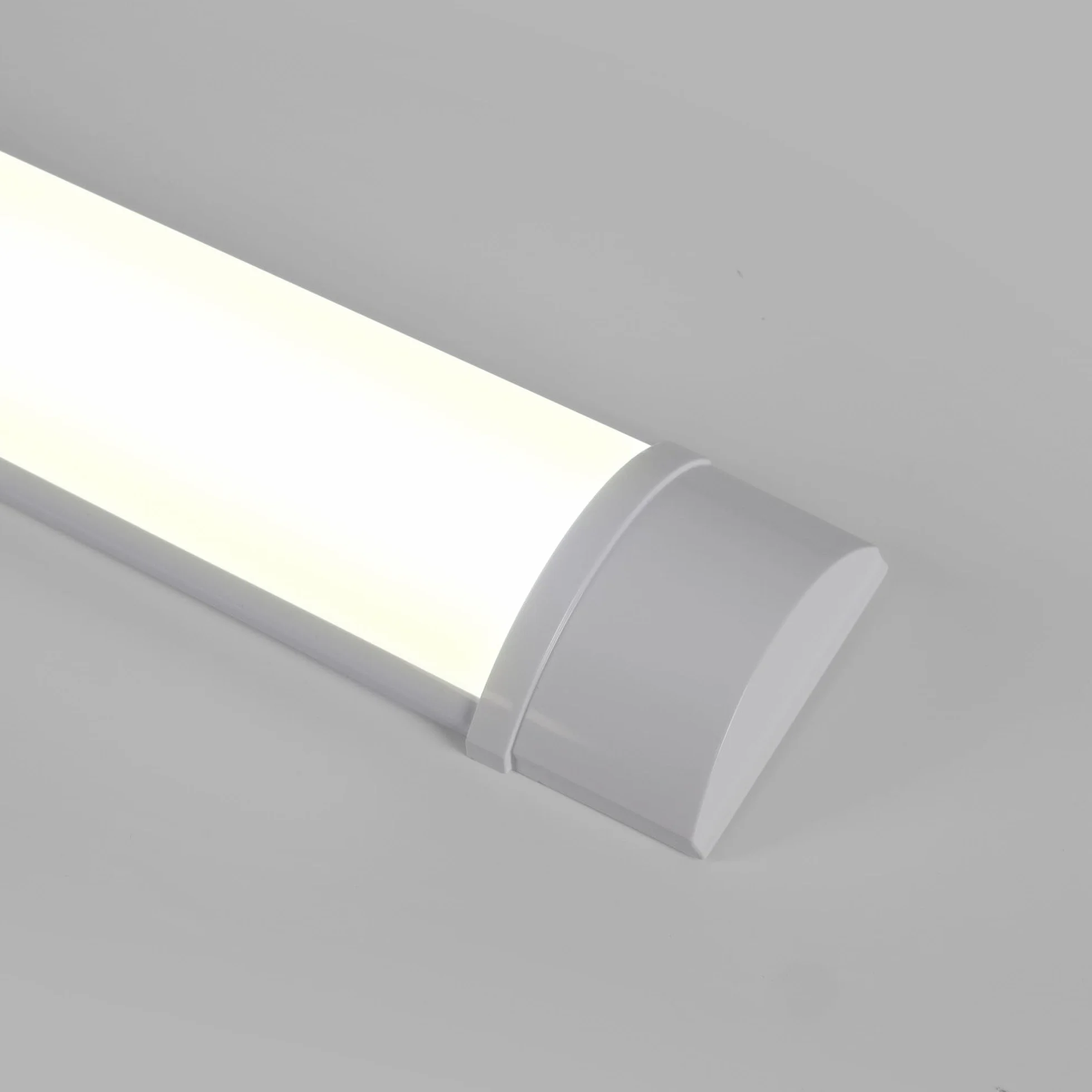 BARCELONA LED wyświetlacz LED o dużej mocy, 18 W, 60 cm, IP20, 4000 K, neutralne światło, do pomieszczeń komercyjnych, biur, supermarketów, parkingów