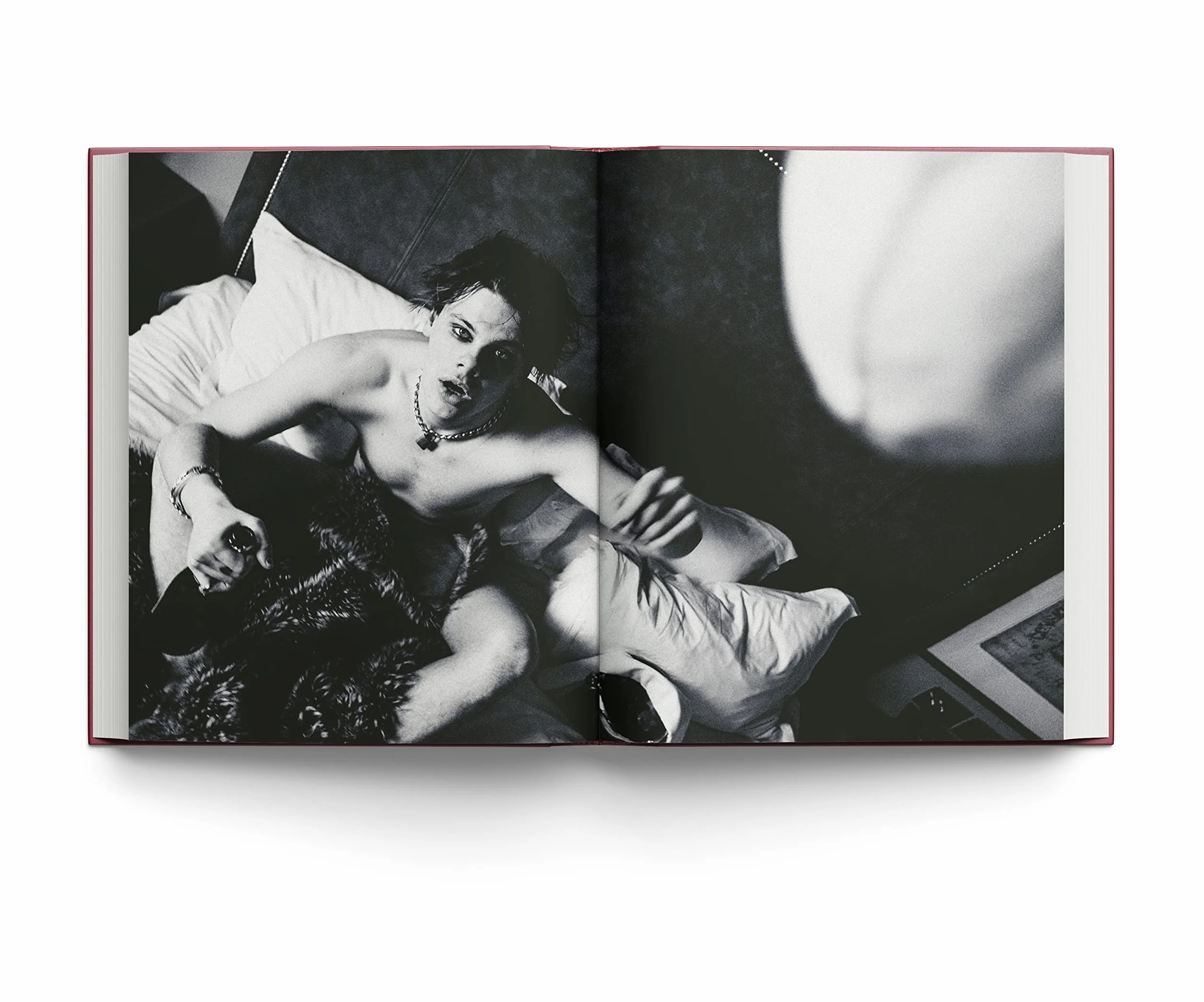 All My Friends Have Deserted Photos of Yungblud by Tom Pallant /anglais