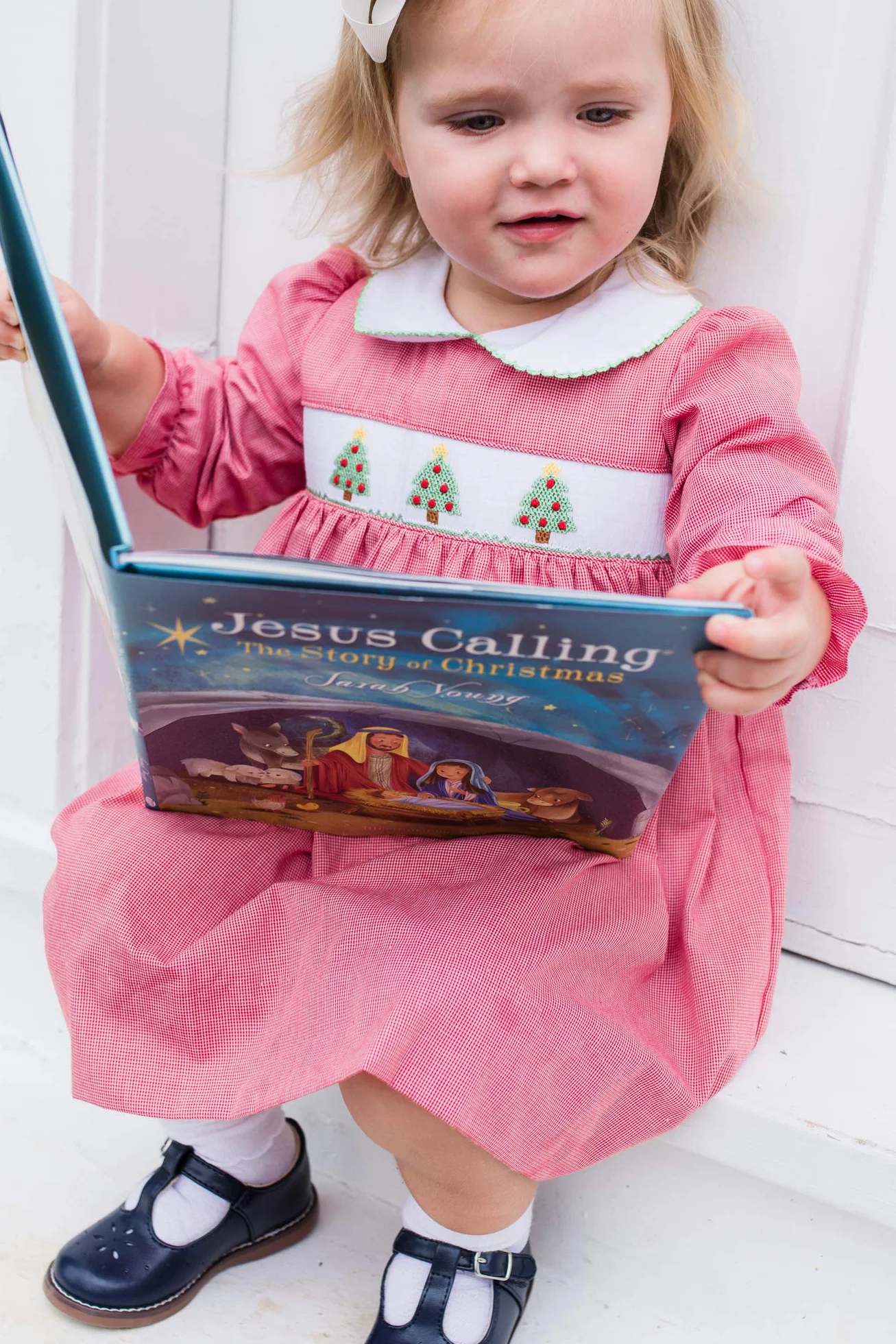 Jesus Calling: The Story of Christmas Picture Book: God's Plan for the Nativity from Creation to Christ