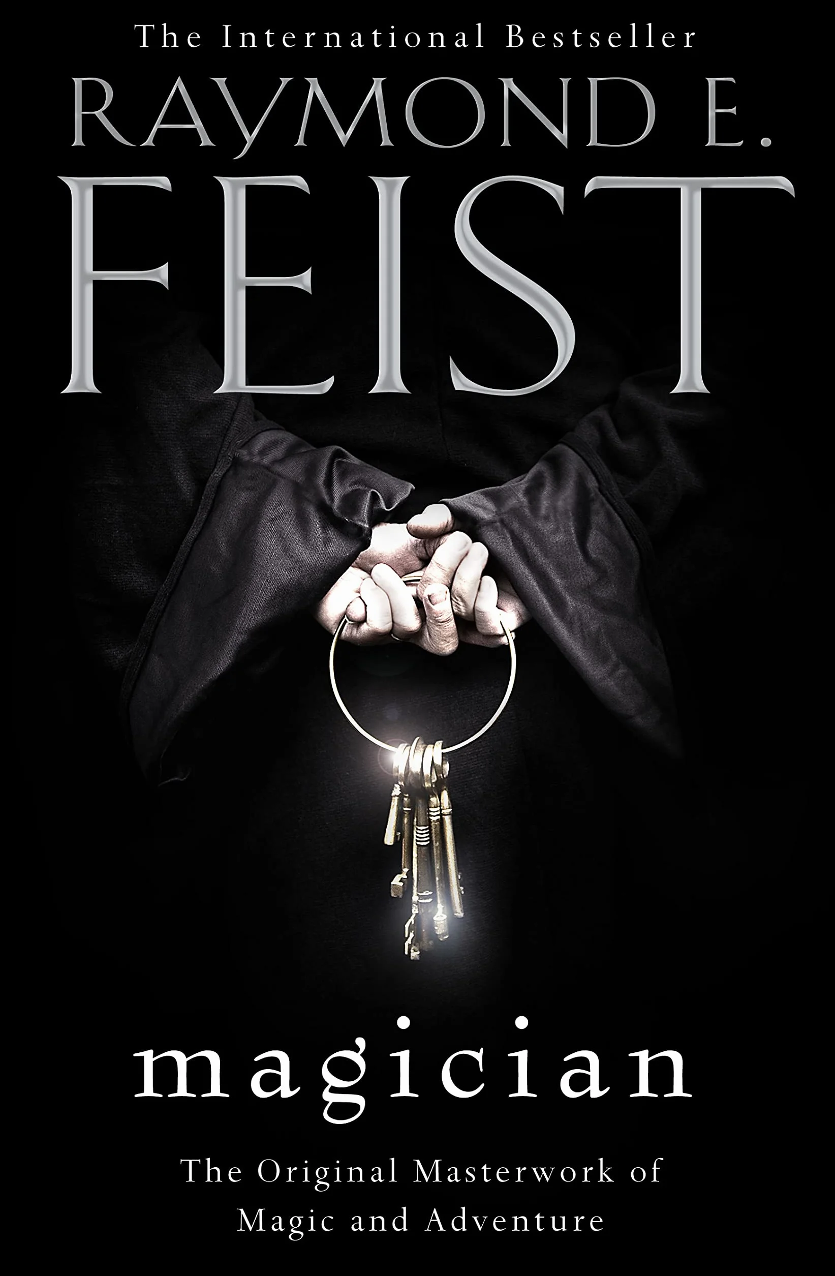 Magician: The Sunday Times bestselling author's gripping epic fantasy novel: Book 1