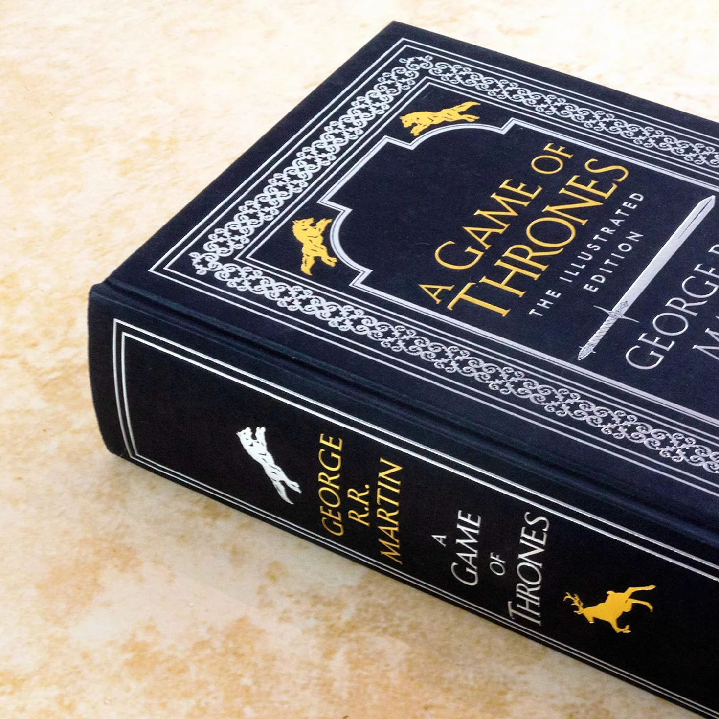A Game of Thrones: The Bestselling Classic Epic Fantasy Series Behind the Award-Winning HBO and Sky TV Show