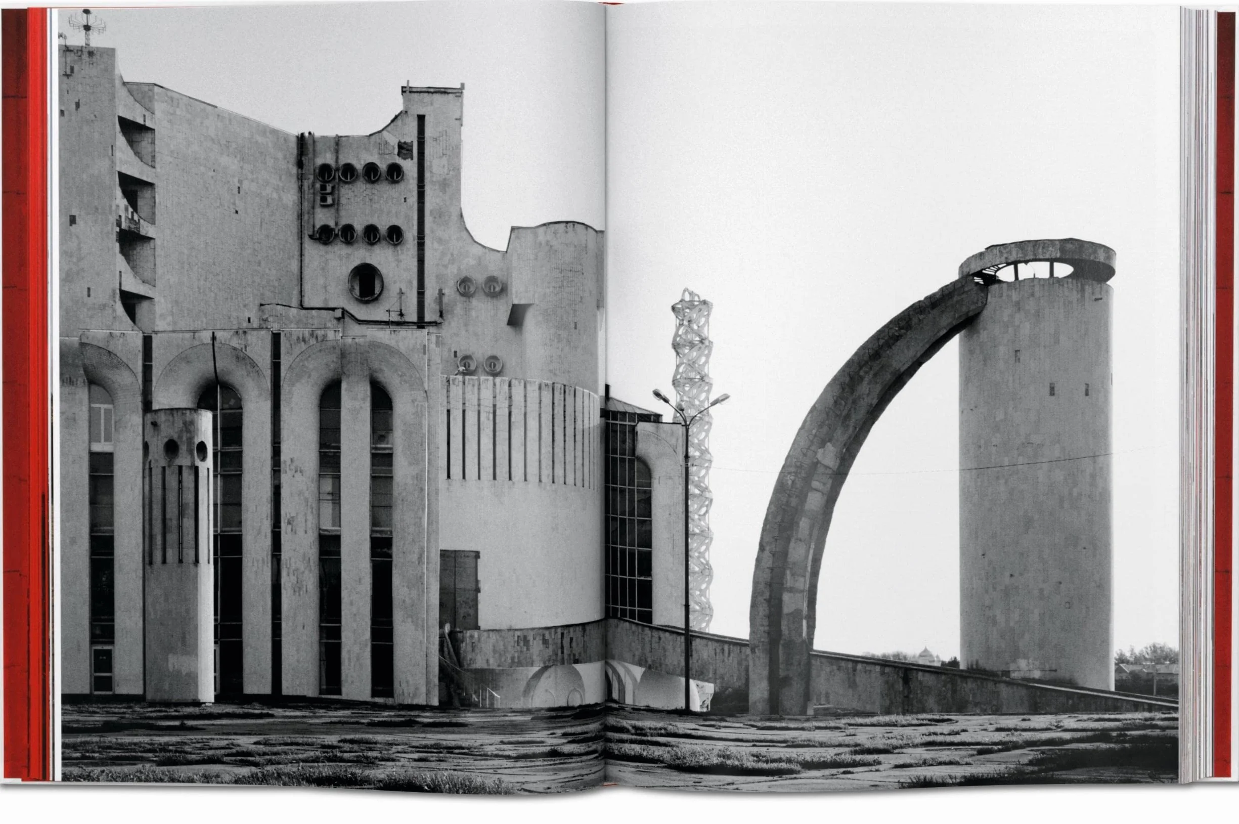 FO-CCCP COSMIC COMMUNIST CONSTRUCTIONS PHOTOGRAPHED