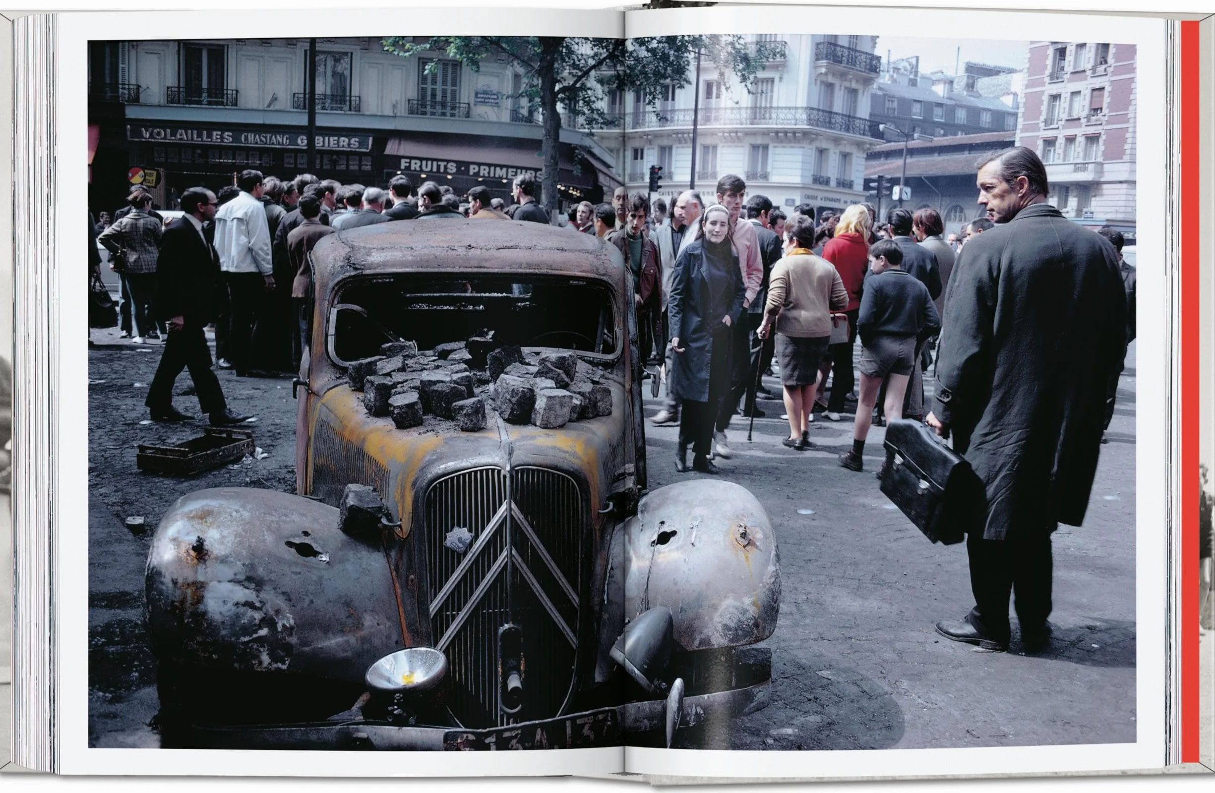 Robert Doisneau. Paris. 45th Ed.