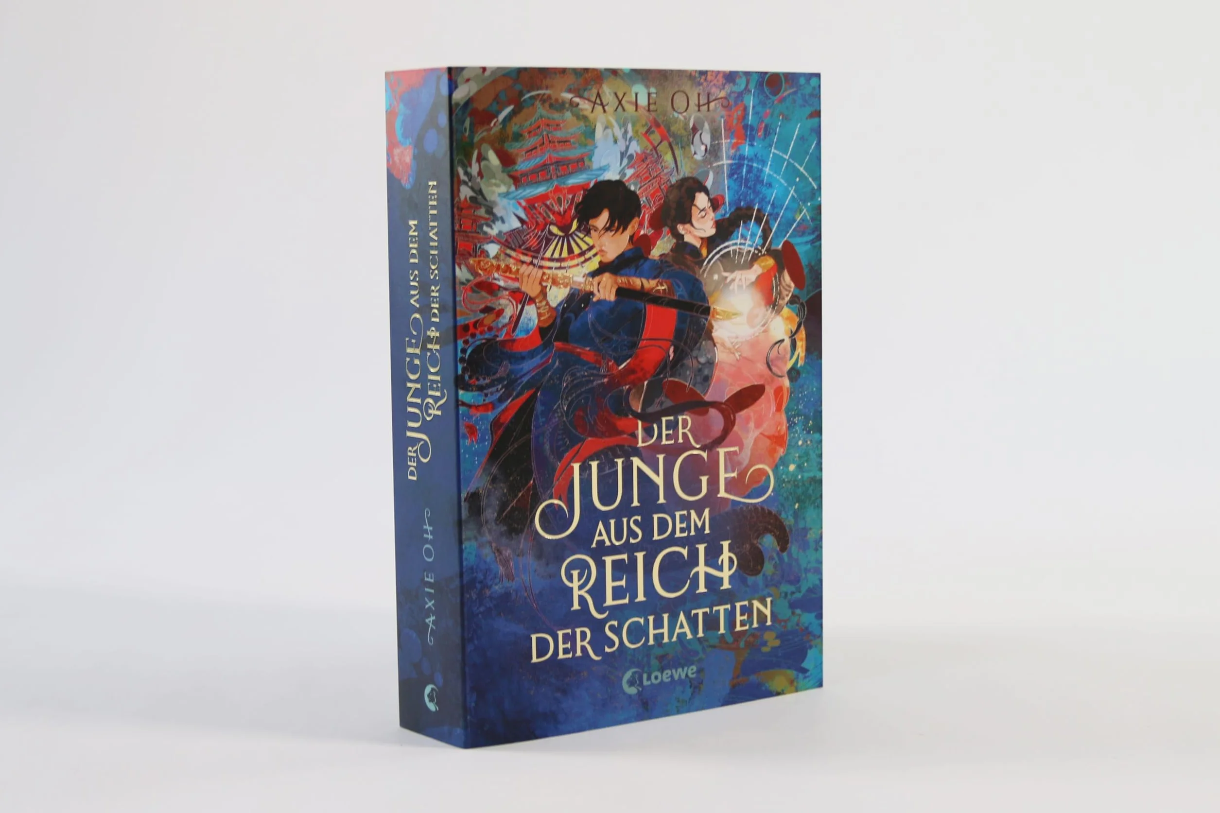 Der Junge aus dem Reich der Schatten (Floating World-Dilogie, Band 2): Das atemberaubende Finale der berührenden Romantasy-Dilogie - Mit Farbschnitt und Charakterkarte in der 1. Auflage