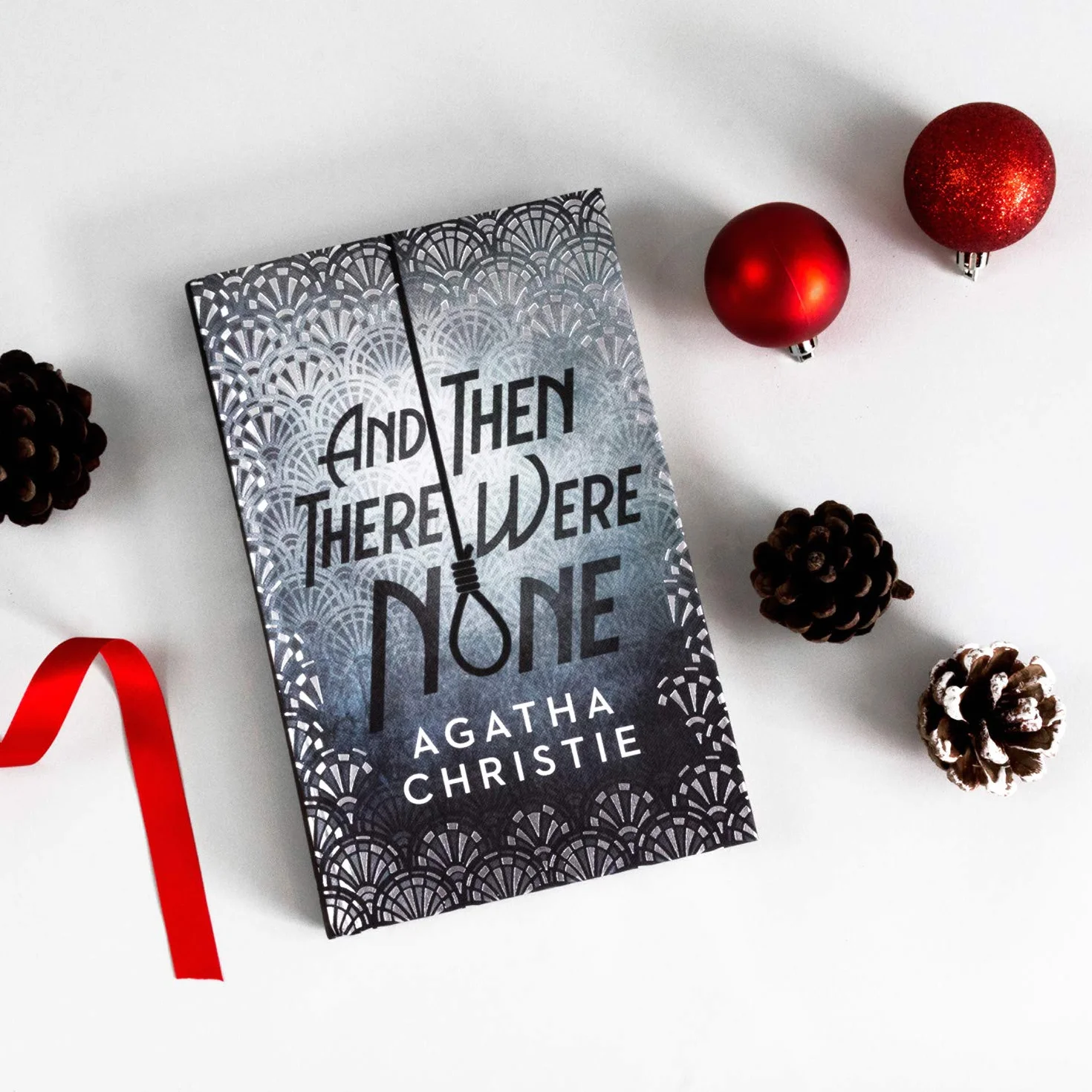 And Then There Were None: The Best-Selling Murder Mystery