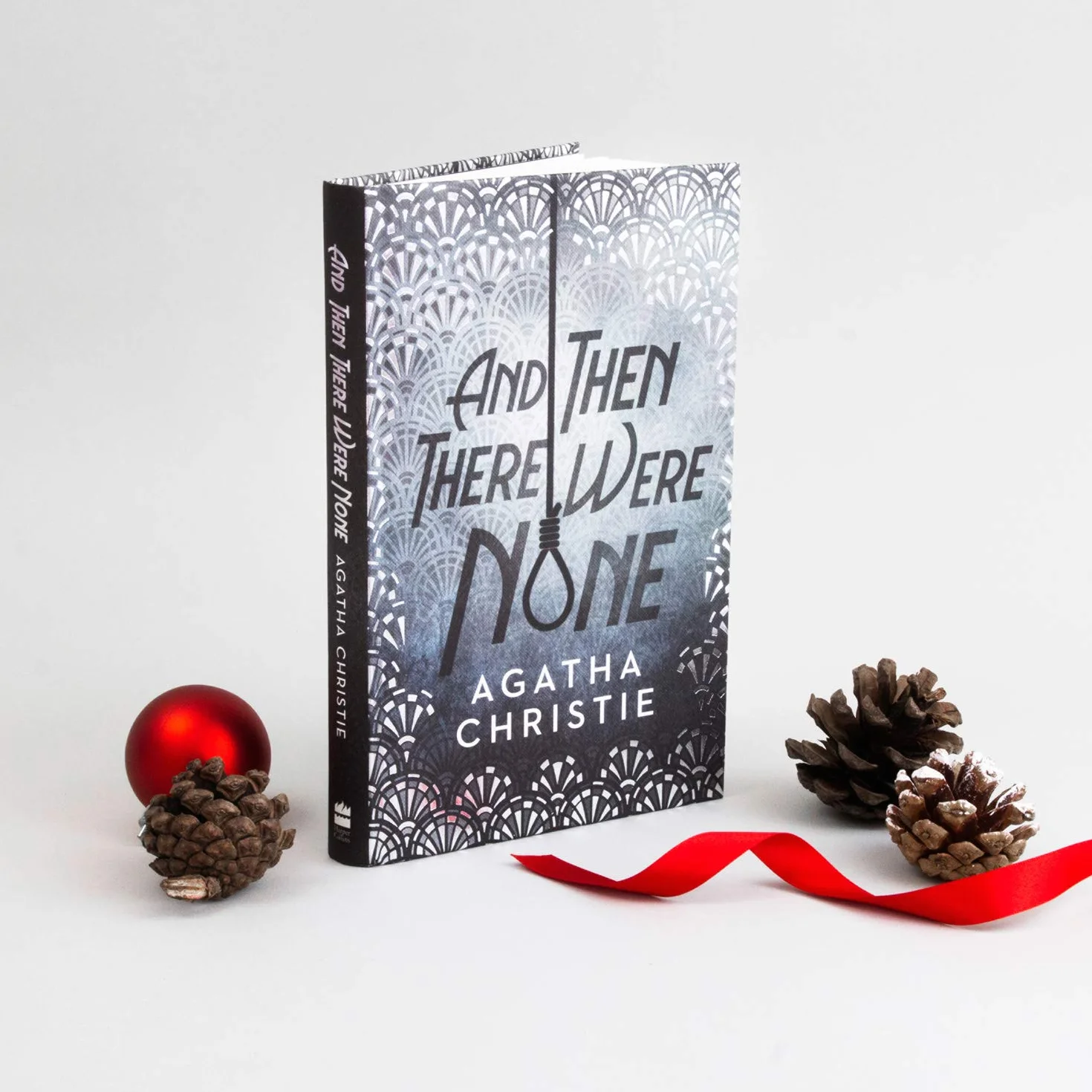 And Then There Were None: The Best-Selling Murder Mystery