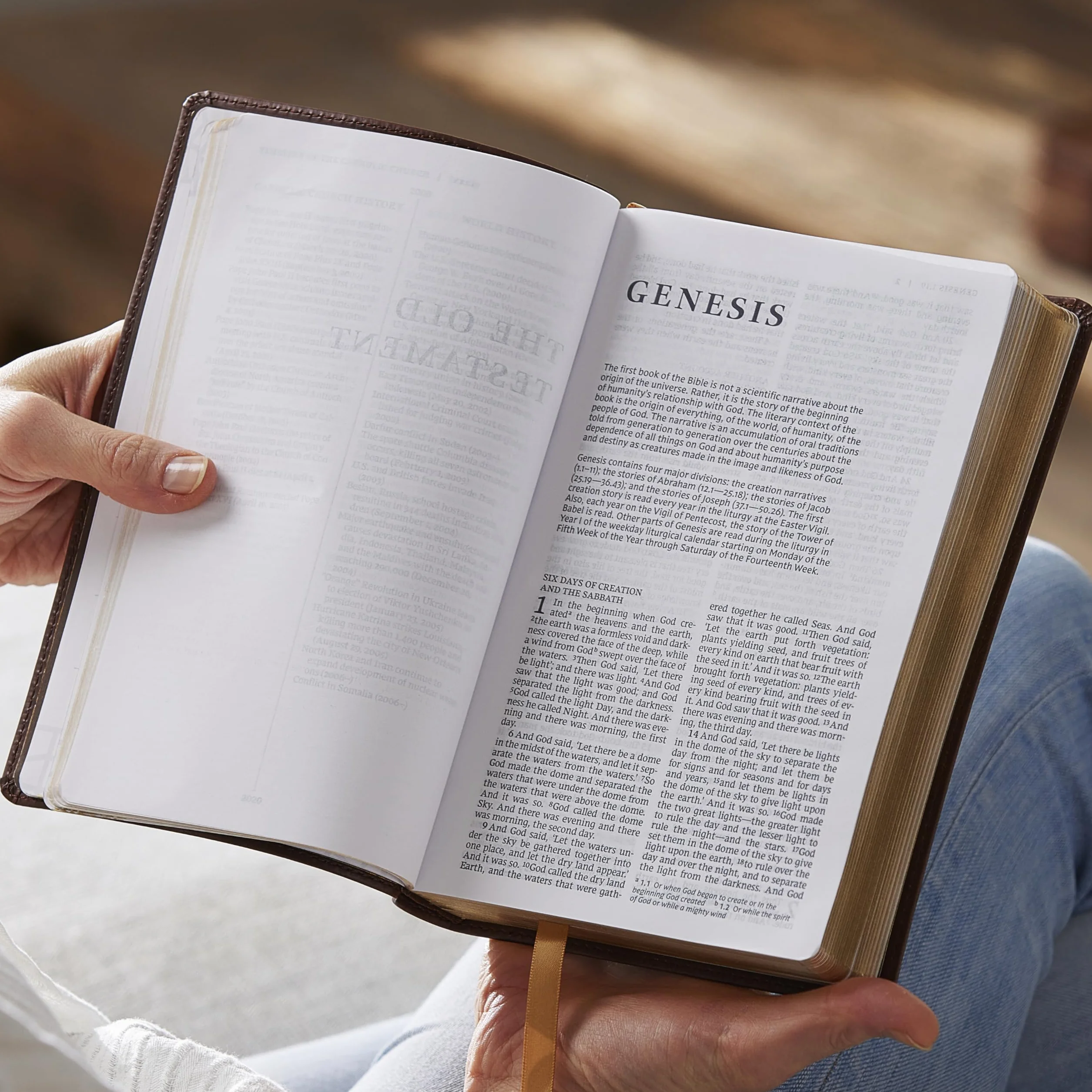 Catholic Bible, White Leathersoft, Comfort Print, New Revised Standard Version, Sacraments of Initiation Edition