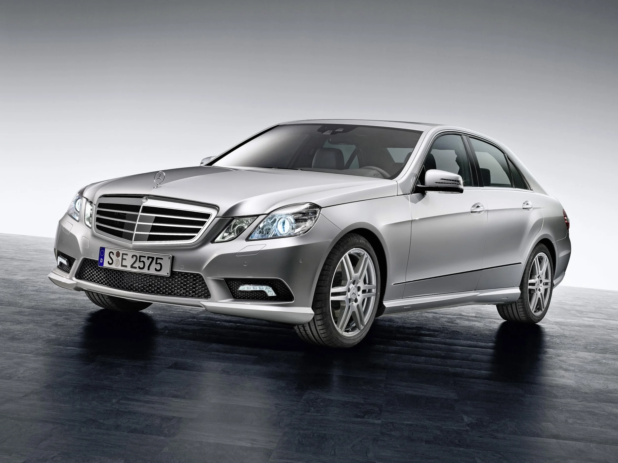 Mercedes-Benz Milestones /anglais/allemand