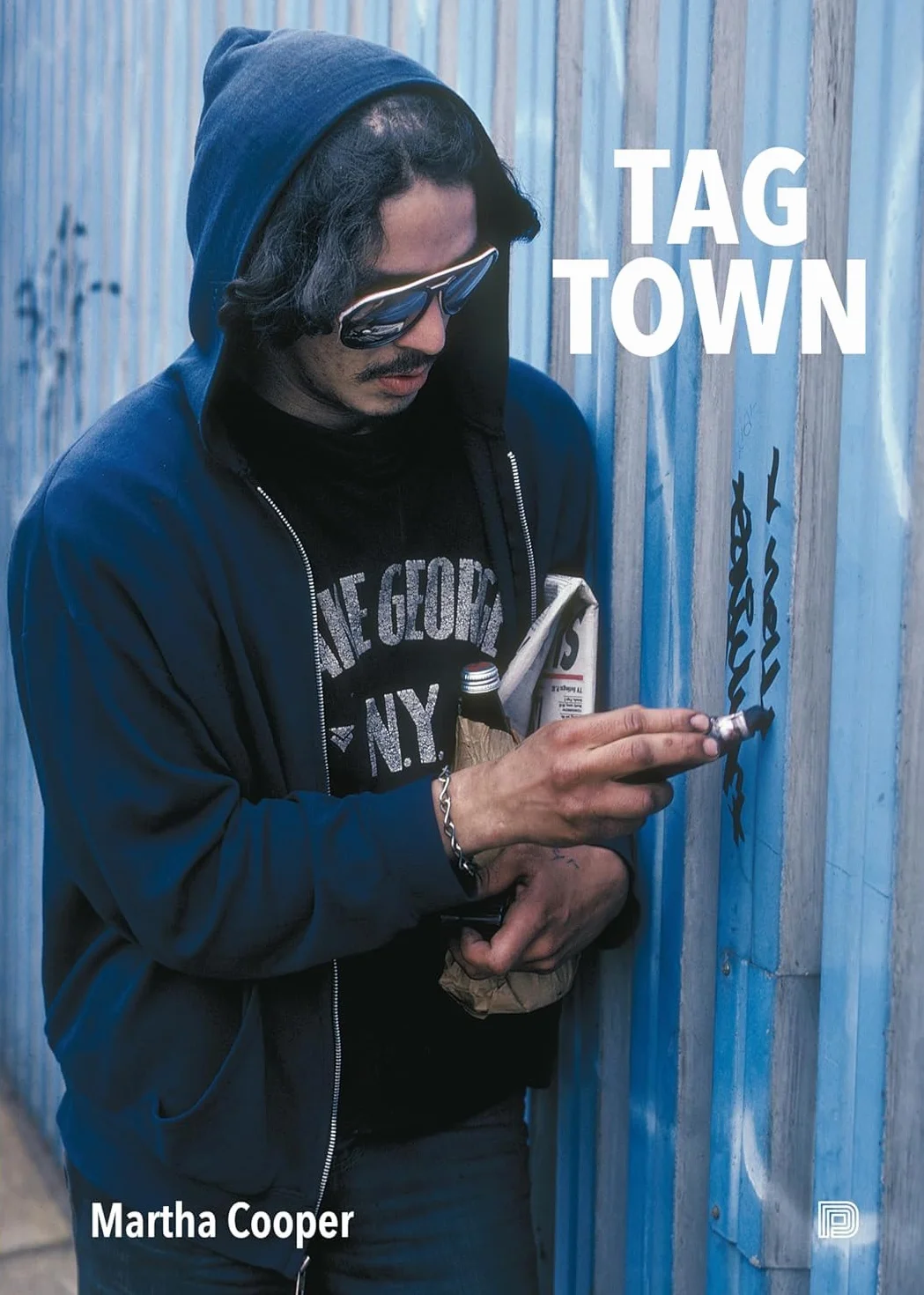 Martha Cooper Tag Town (new edition) /anglais: The Evolution of New York Graffiti Writing 1963-1982