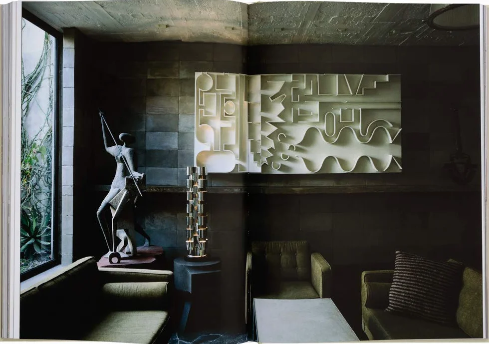 Living in: Modern Masterpieces of Residential Architecture