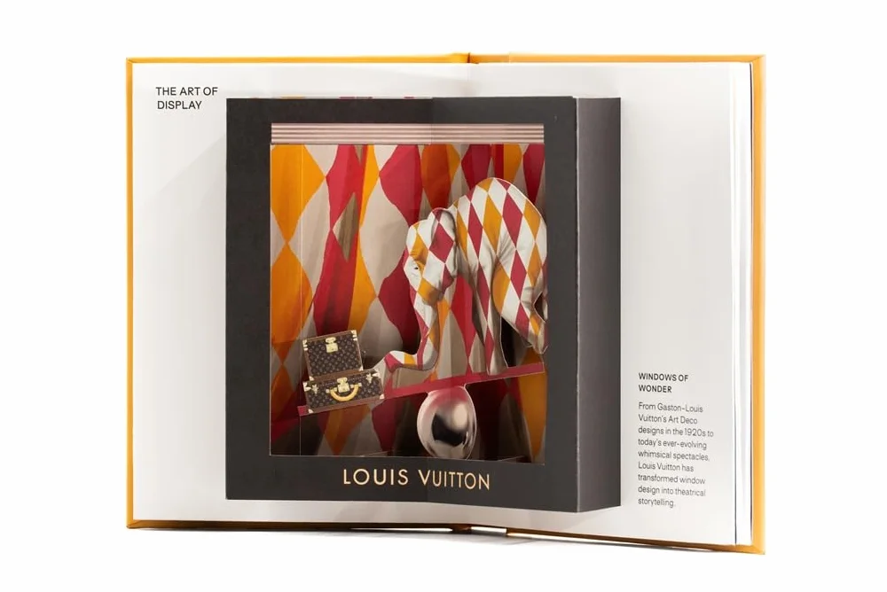 Fashion Unfolded - Louis Vuitton /anglais: 3