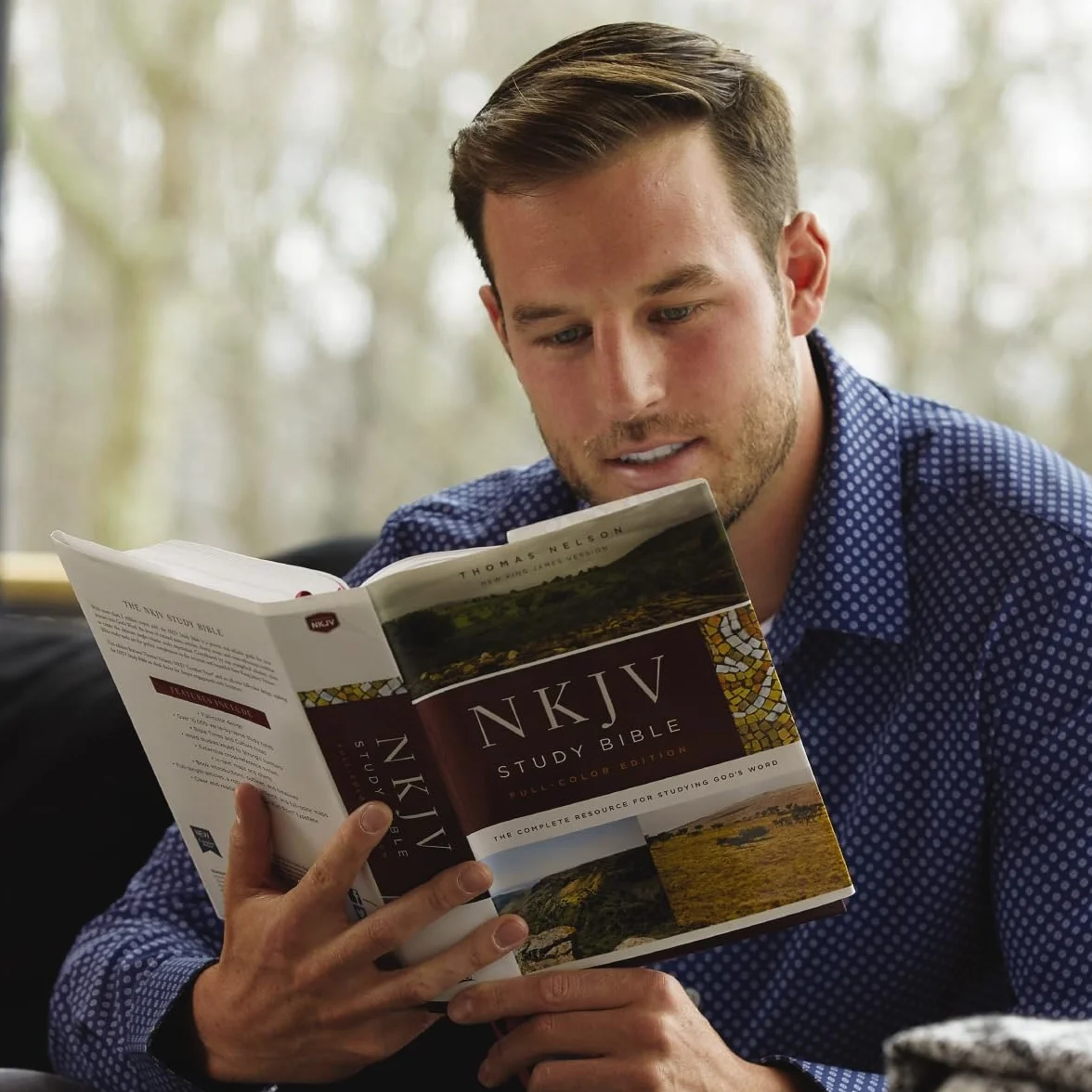 NKJV Study Bible, Hardcover, Full-Color, Red Letter Edition, Comfort Print: The Complete Resource for Studying God's Word