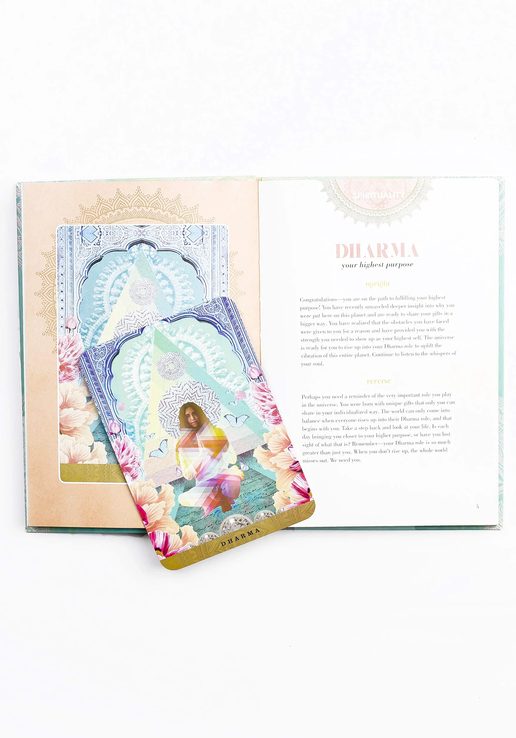 A Yogic Path Oracle Deck and Guidebook (Keepsake Box Set)
