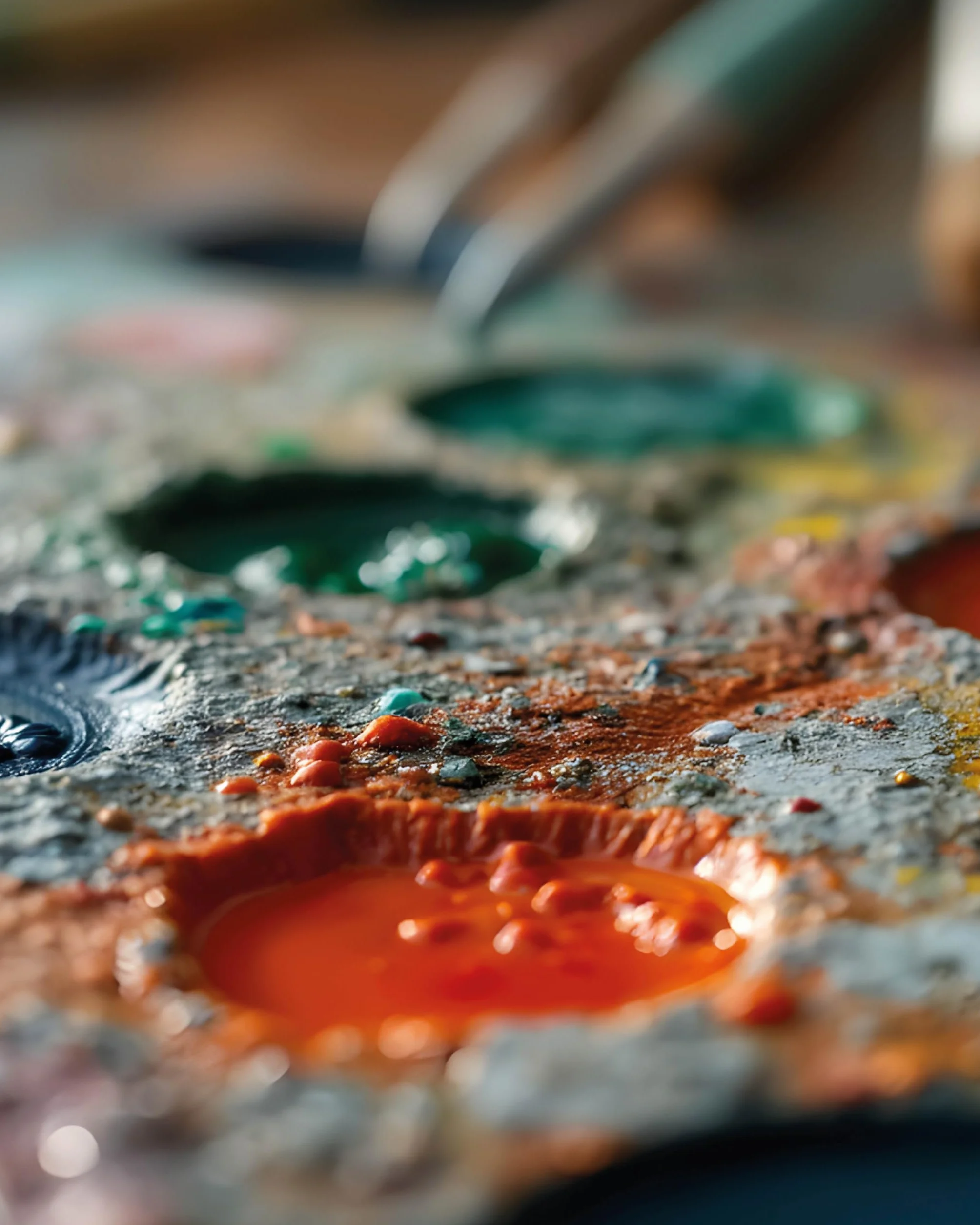 The Natural Pigment Handbook: A Maker's Guide to Art, Stories & Paint Recipes