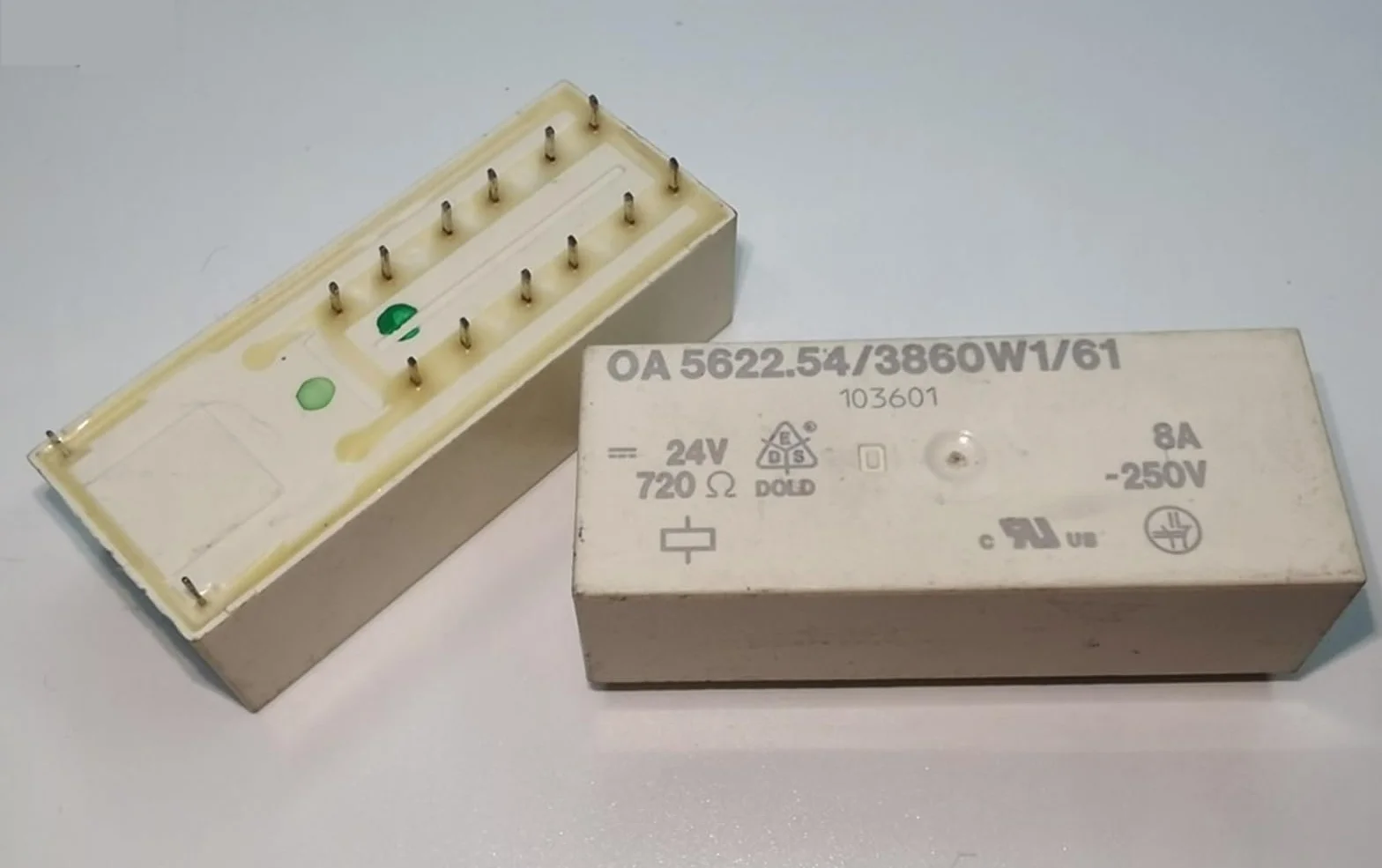 OA 5622.54/3860W1/61 24V 8A250V 14PINS DC elektromagnetyczny przekaźnik mocy trzy grupy konwersji 1 szt