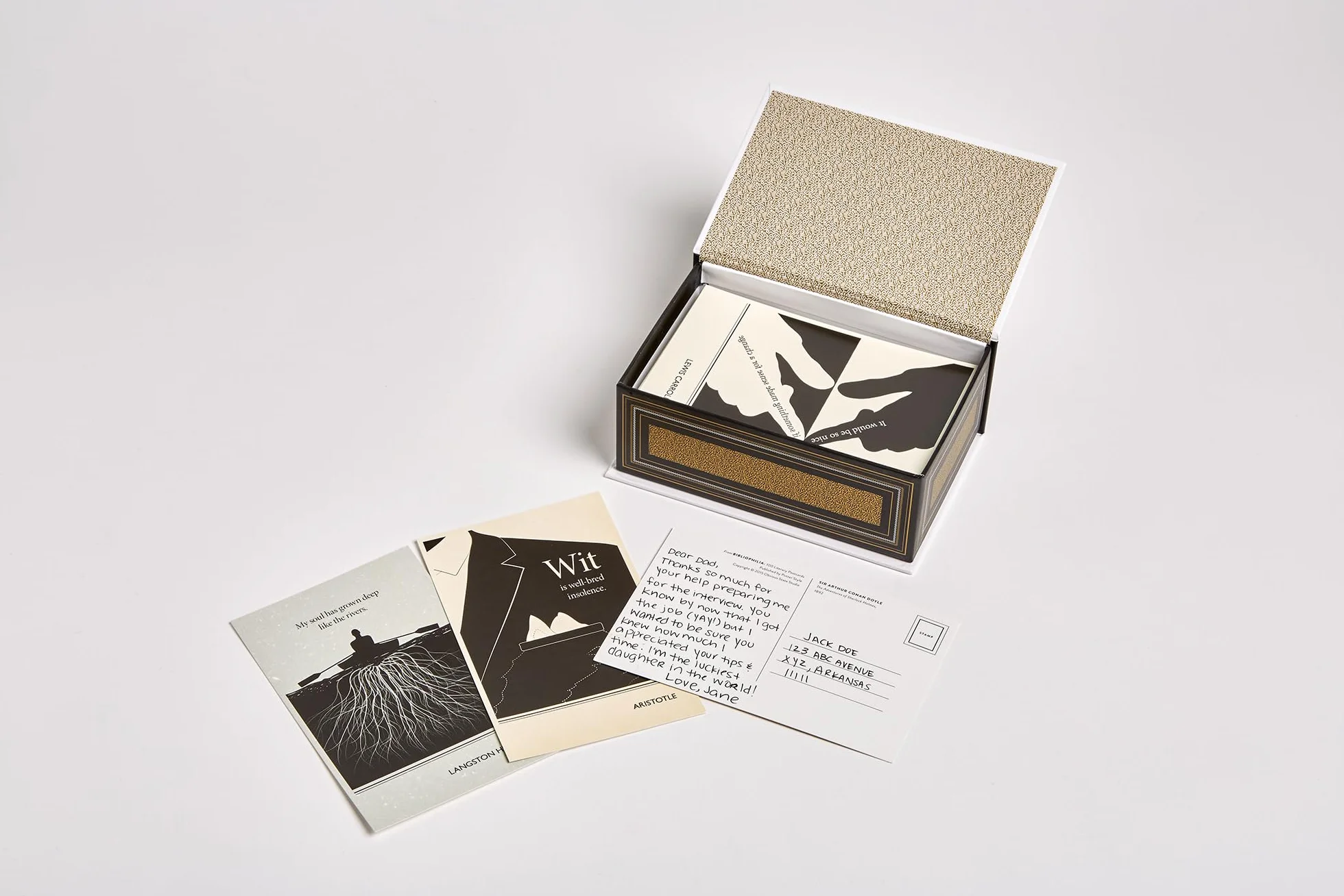 Bibliophilia: 100 Literary Postcards
