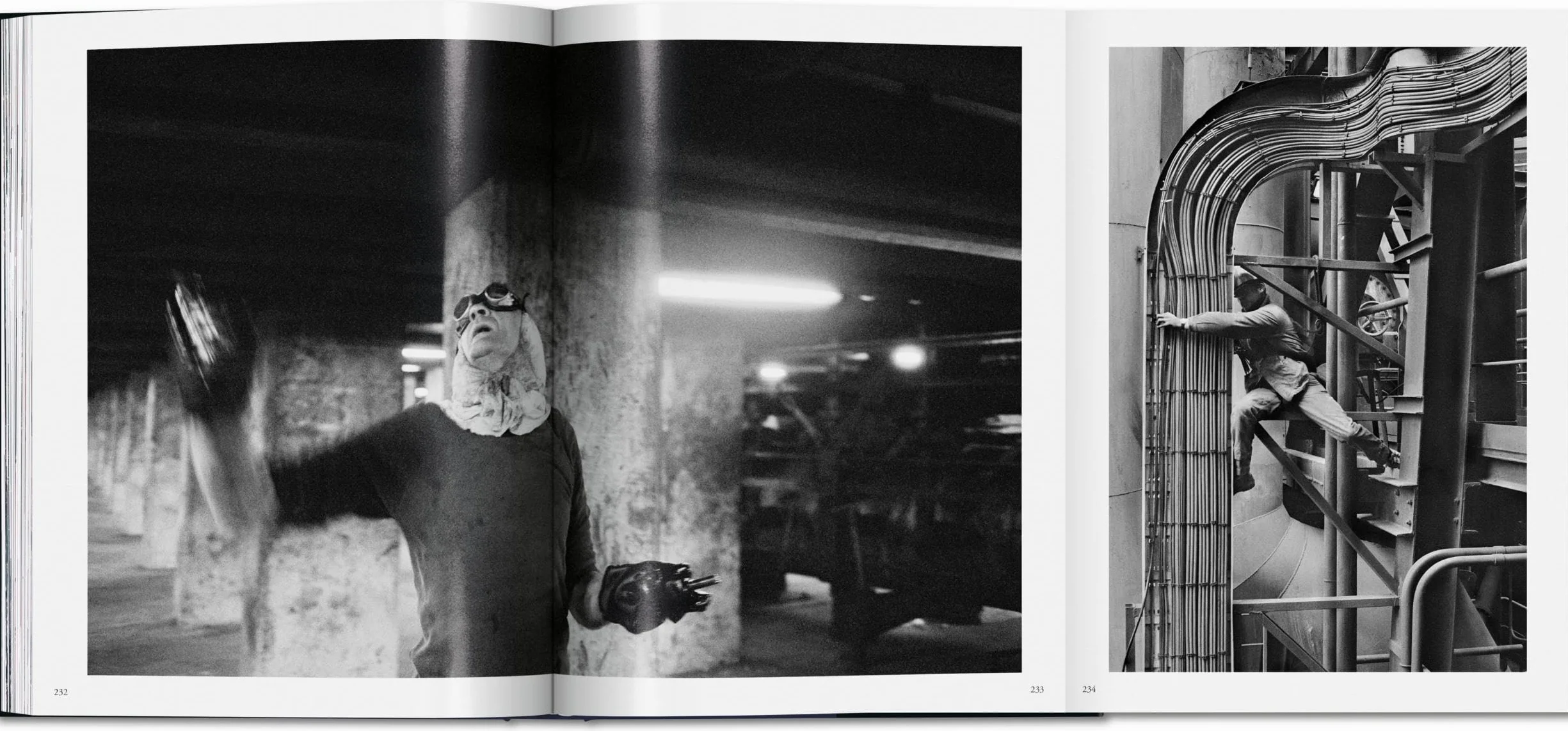 Sebastião Salgado. Workers. an Archaeology of the Industrial Age
