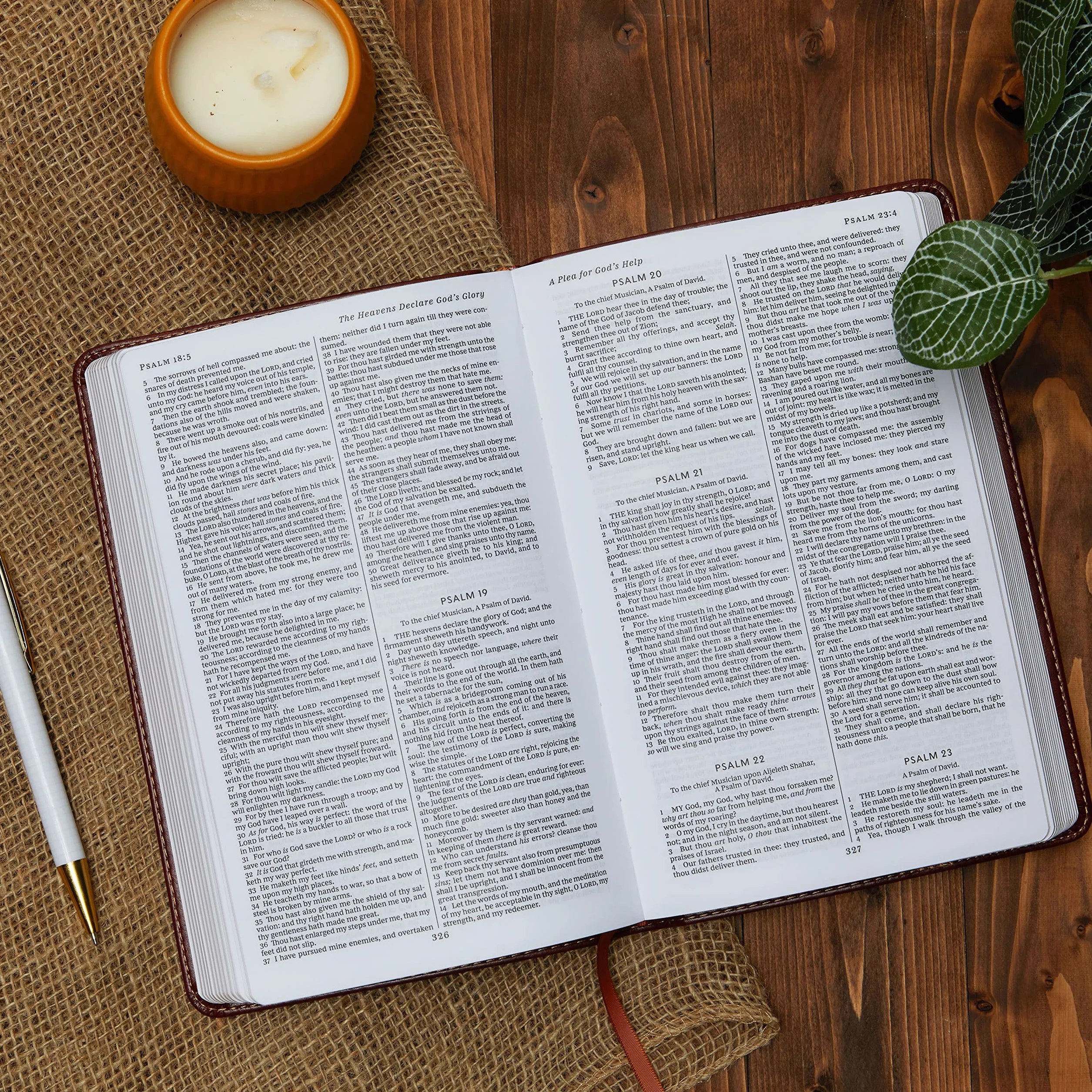 KJV Gift and Award Bible, Imitation Leather, Black, Red Letter Edition