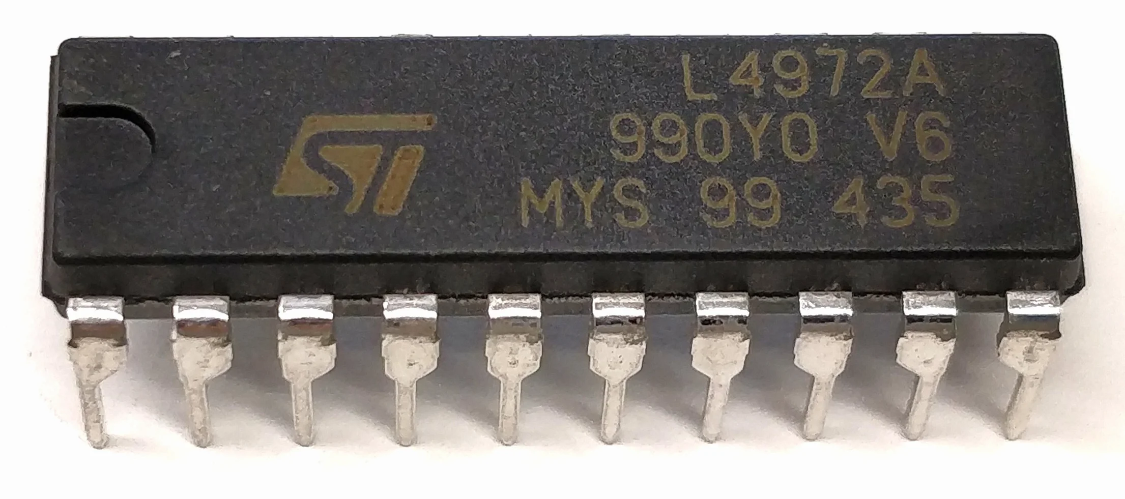L4972A SWITCHING REGULATOR IC 2 A Vcc 50V POWERDIP20
