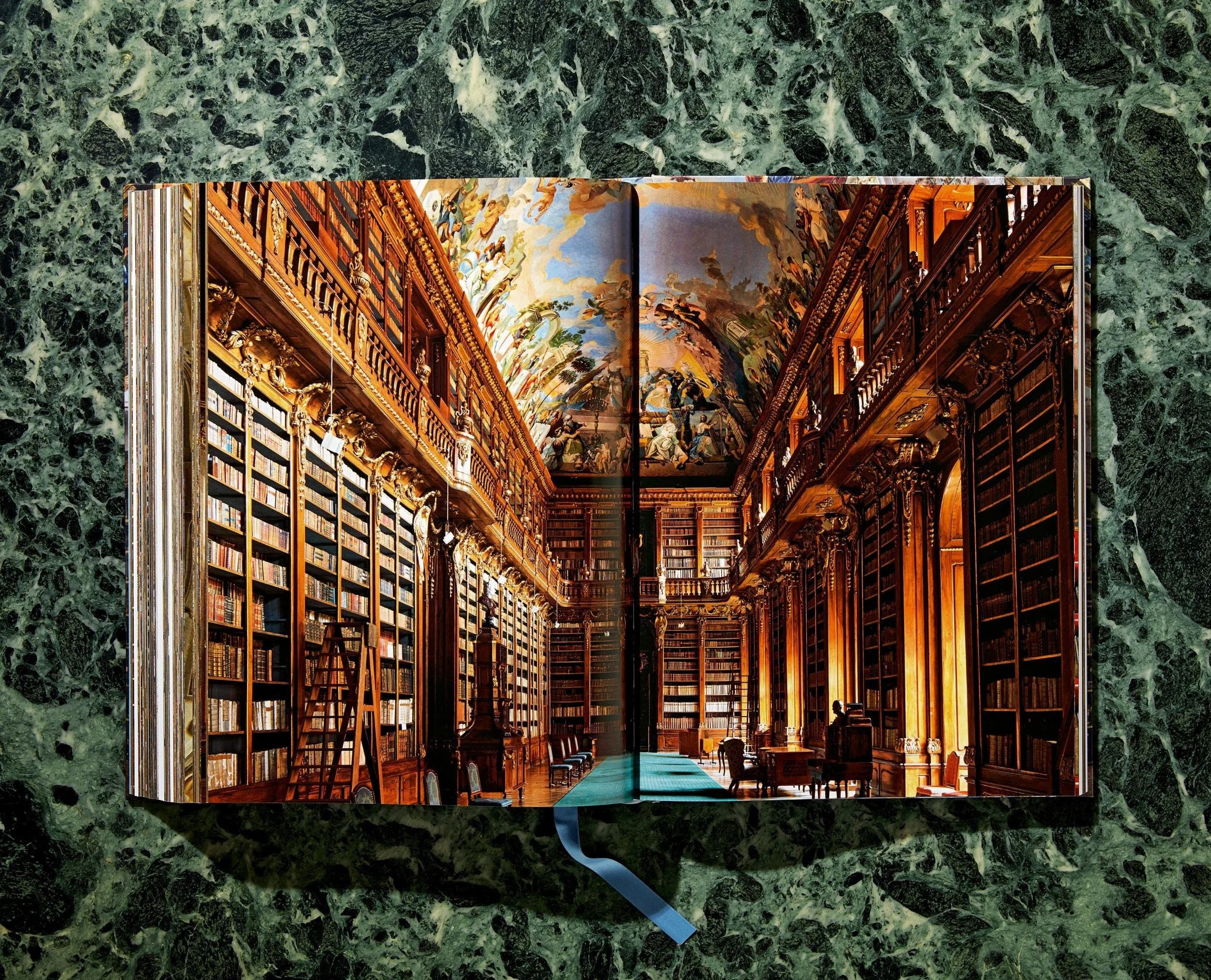 Massimo Listri. The World’s Most Beautiful Libraries: Listri, libraries