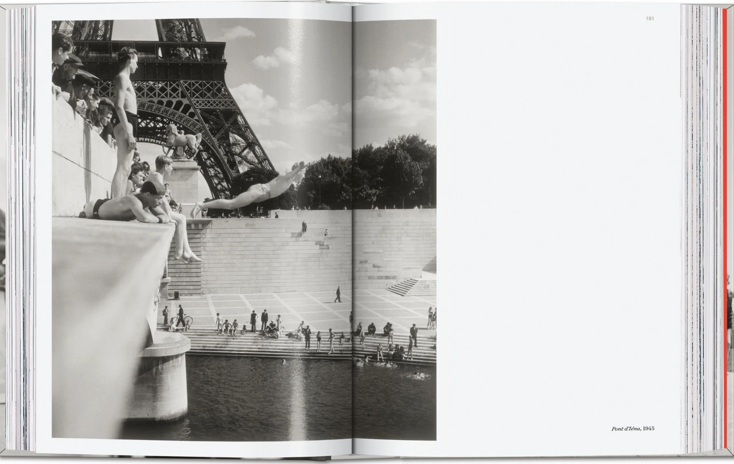 Robert Doisneau. Paris. 45th Ed.