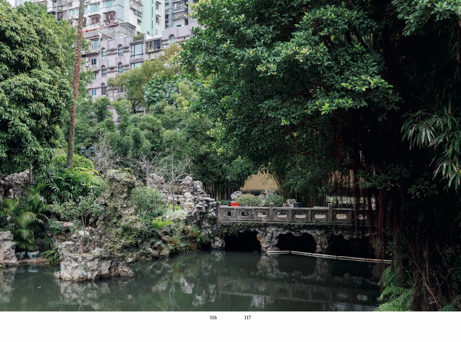 Macao: Parallel Worlds /anglais