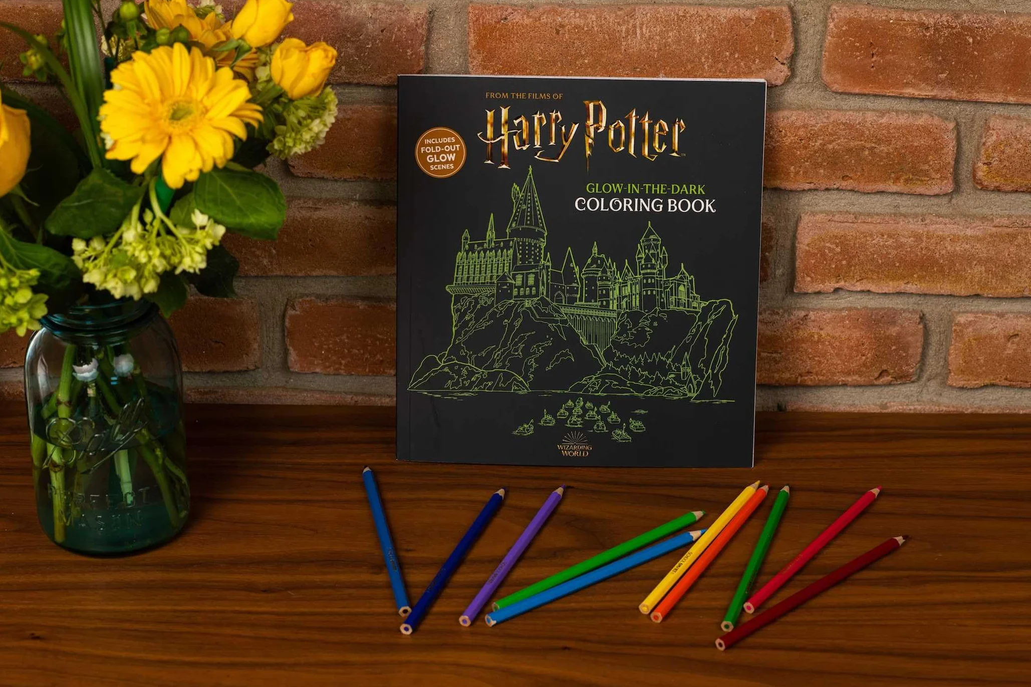 Harry Potter Glow-In-The-Dark Coloring Book