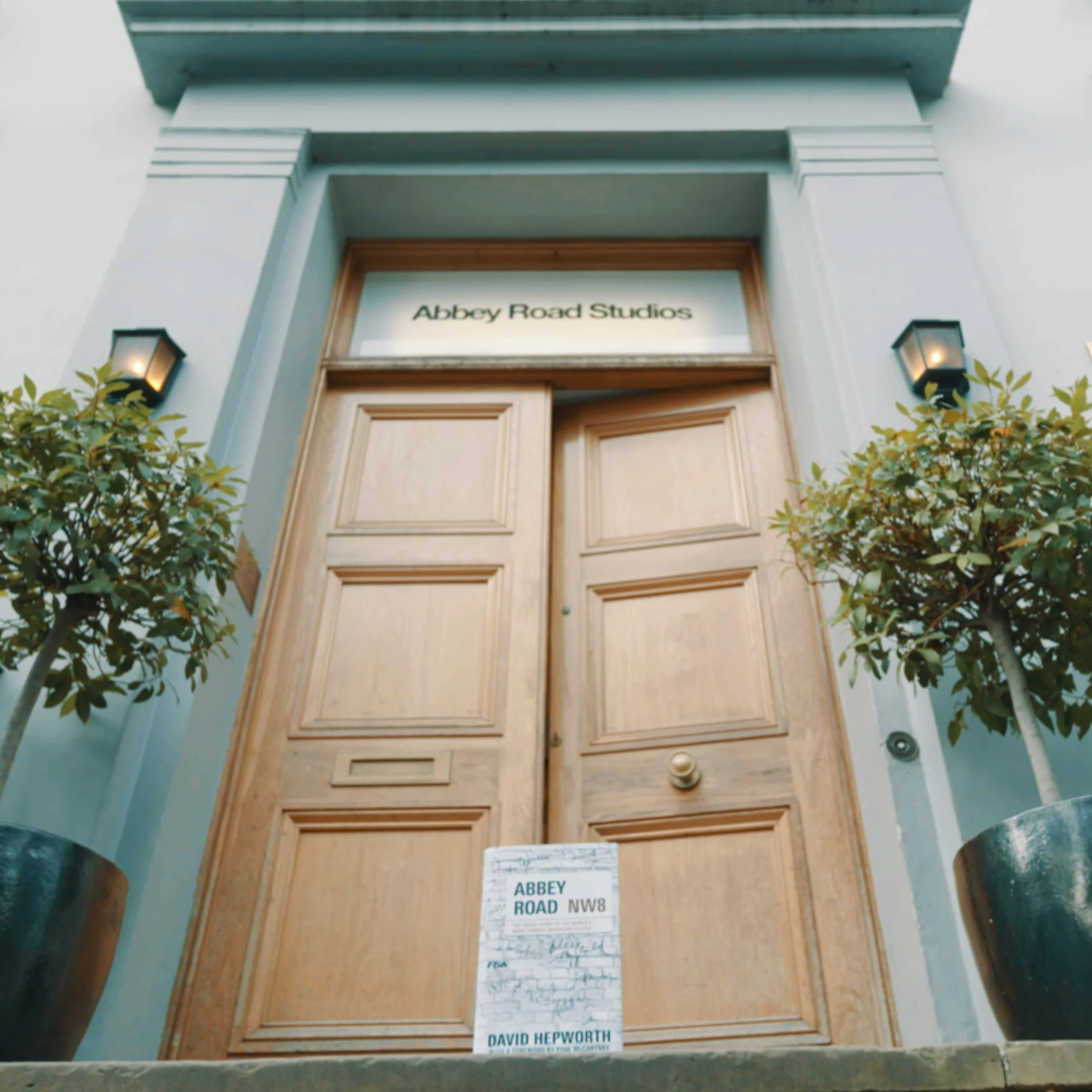 Abbey Road: The Inside Story of the World’s Most Famous Recording Studio (with a foreword by Paul McCartney)