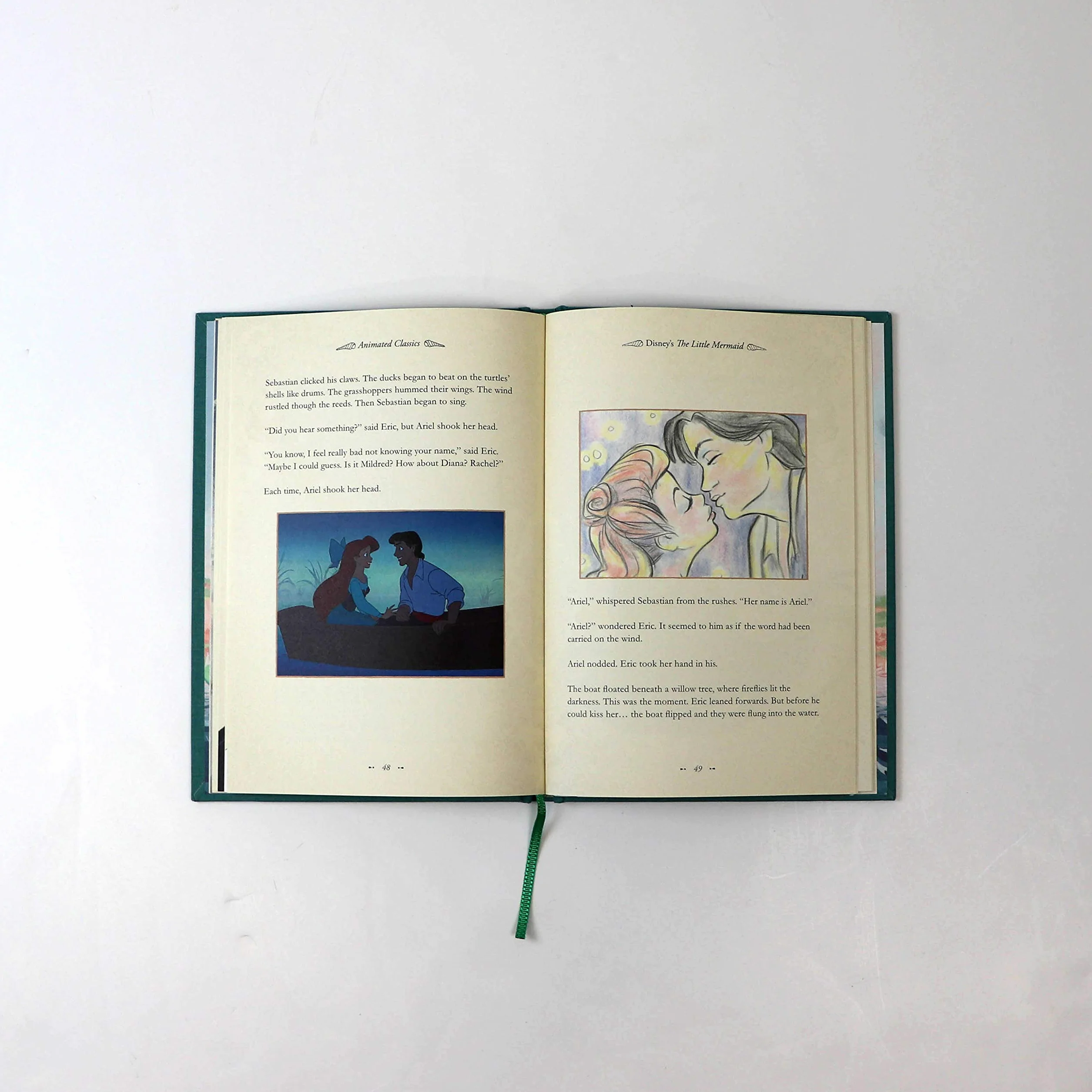 The Little Mermaid Disney Animated Classics Deluxe Gift Book