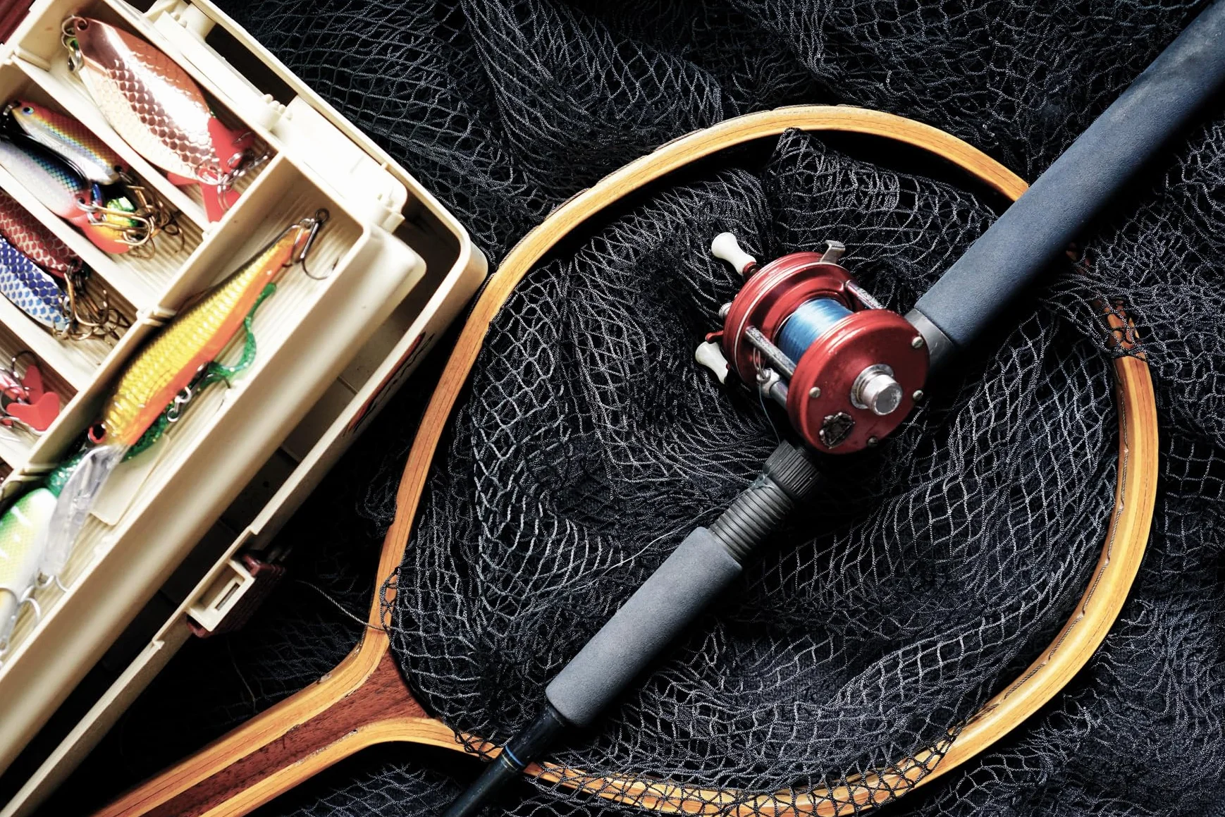Fishing - The Ultimate Book
