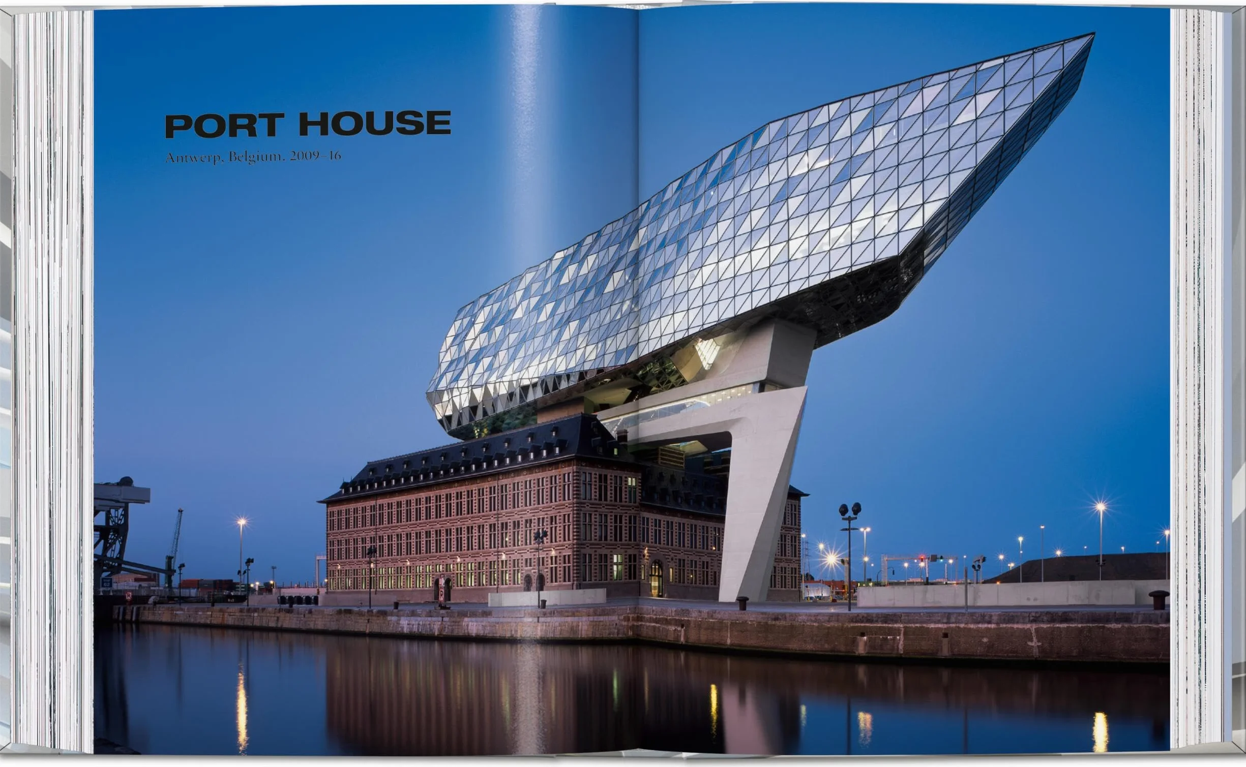 Zaha Hadid: Zaha Hadid Architects Complete Works 1979-Today: Complete Works 1979–Today. 45th Ed.
