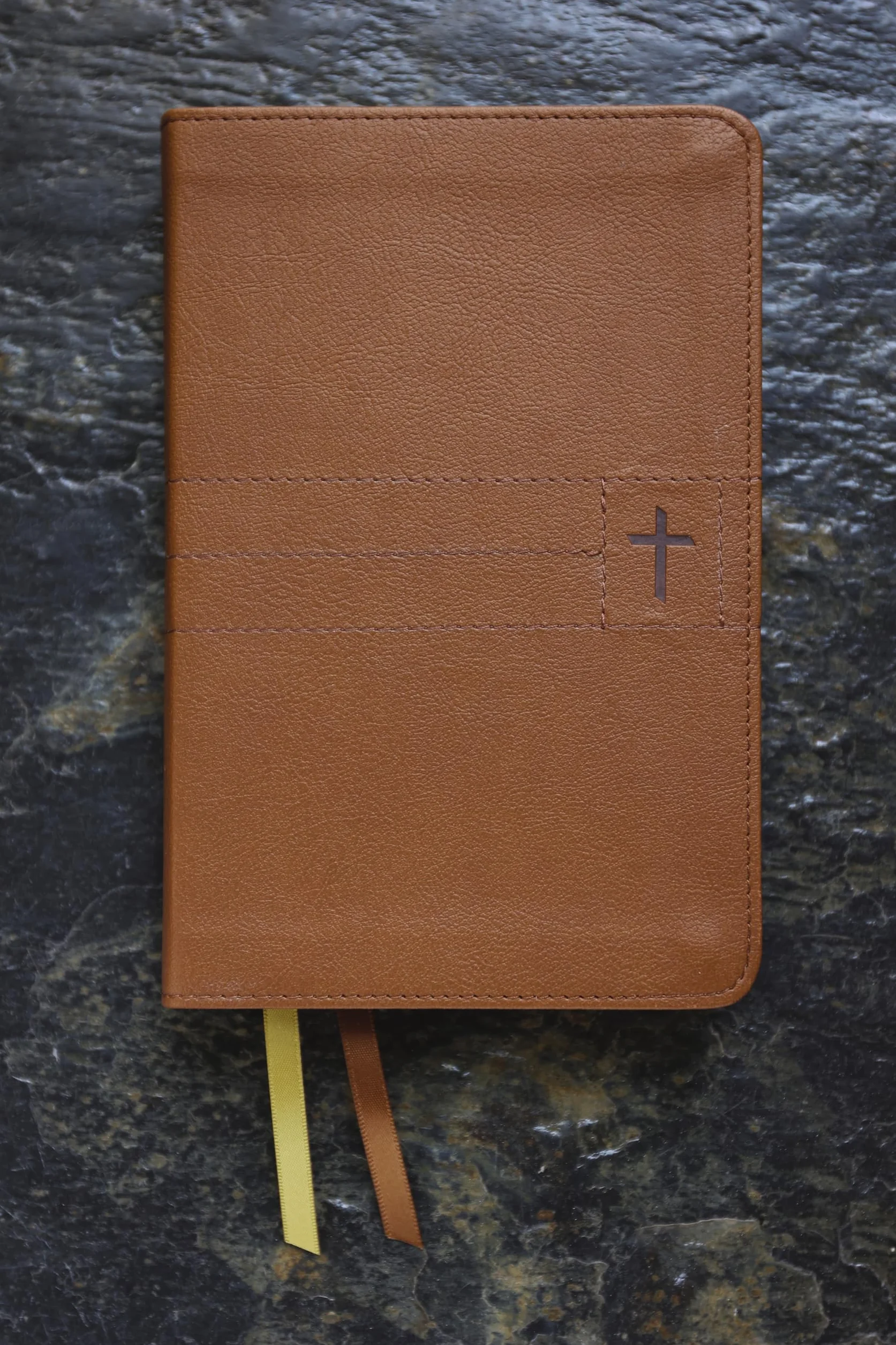 Niv Thinline Bible Leathersoft Brown Red Letter Comfort Print New International Version