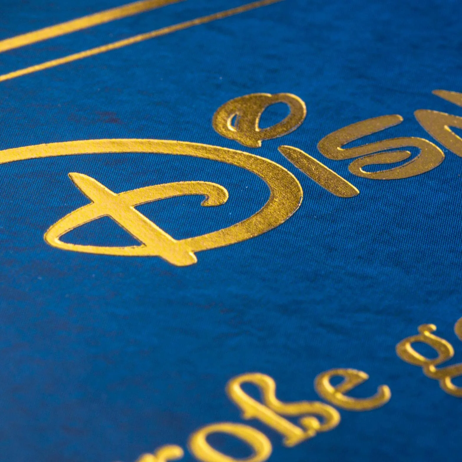 Disney: Das große goldene Buch der Gute-Nacht-Geschichten: Angenehm einschlafen mit Olaf, Bambi, Winnie Puuh und Co.: 20 zauberhafte Geschichten zum Vorlesen ab 4 Jahren