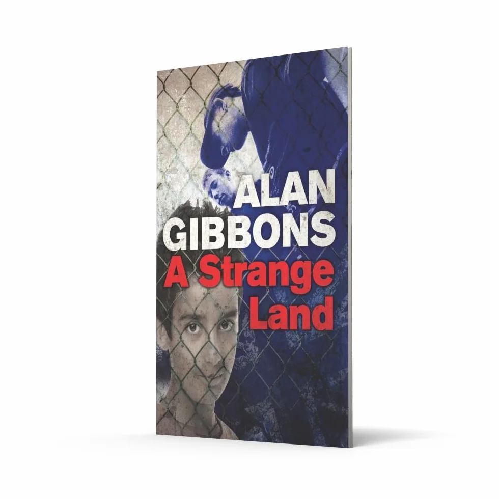 A Strange Land (gr8reads): (Dyslexia-friendly)