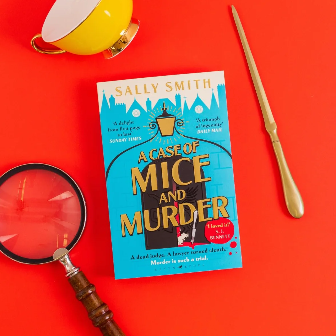 A Case of Mice and Murder: 'A delight from first page to last' Sunday Times: 1