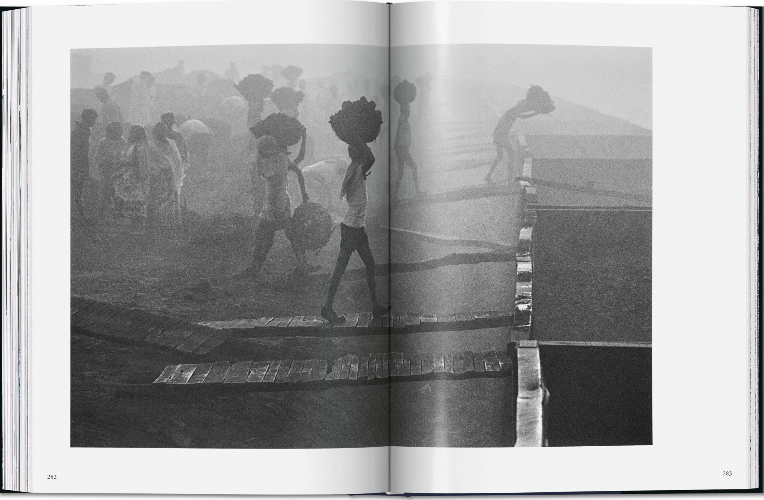 Sebastião Salgado. Workers. an Archaeology of the Industrial Age