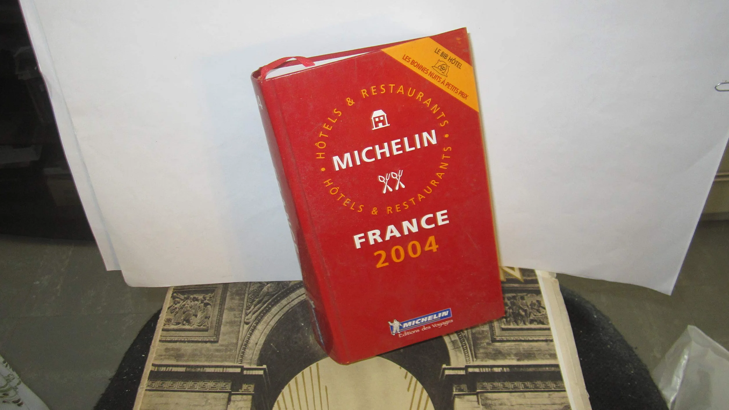 Le Guide Rouge France 2004: Hôtels et restaurants