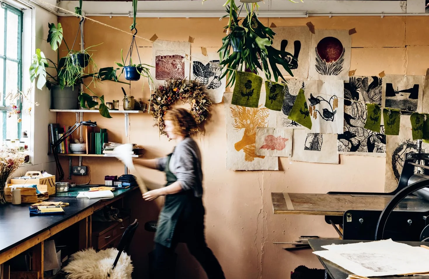 Botanical Block Printing: The new craft and design book for easy modern linocut prints, perfect for pattern art carving projects