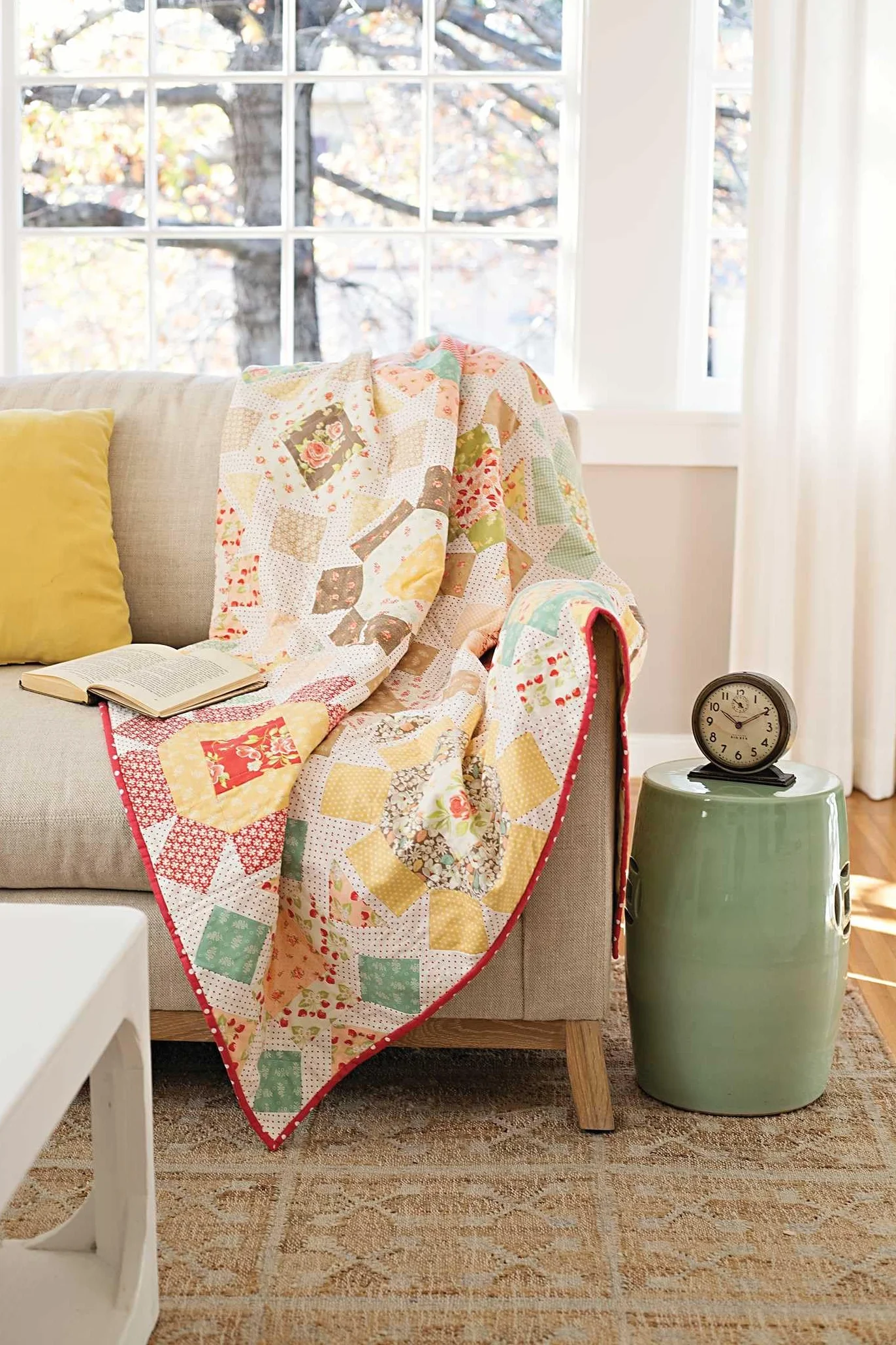 Quilt As-You-Go Made Vintage: 51 Blocks, 9 Projects, 3 Joining Methods