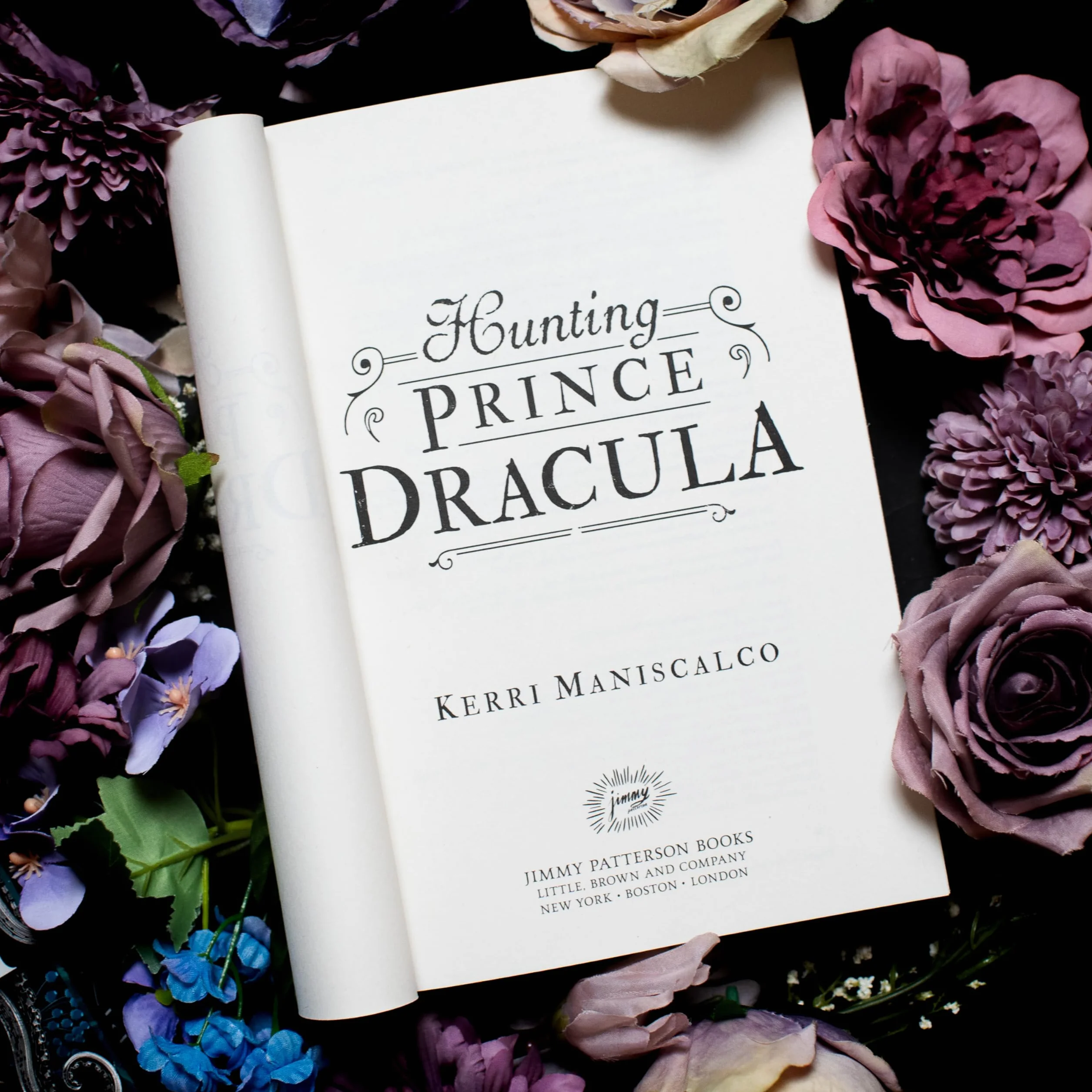 Hunting Prince Dracula Kerri Maniscalco